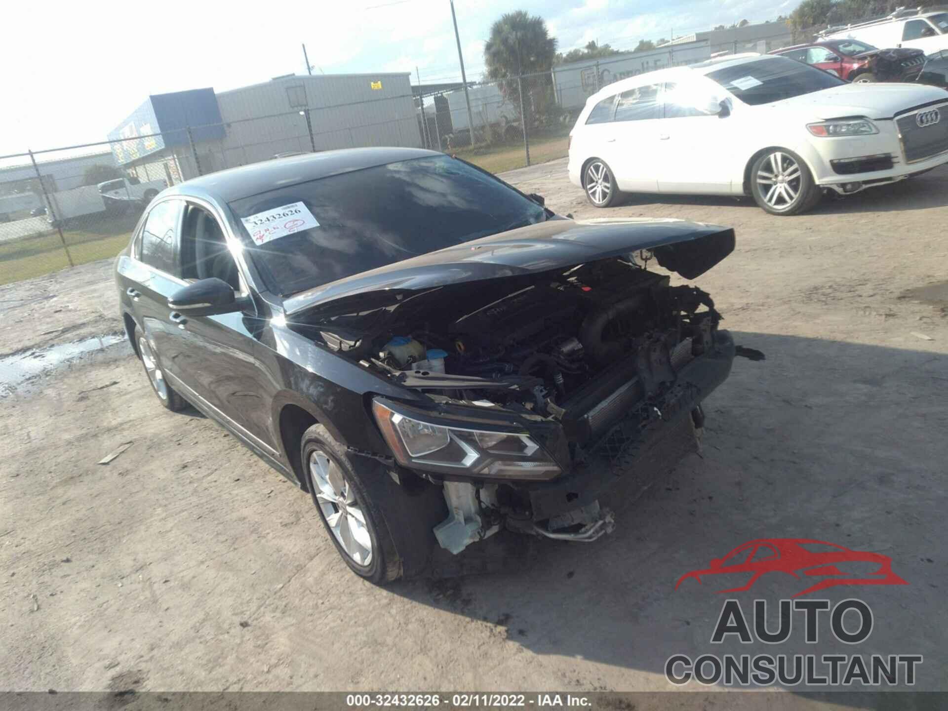 VOLKSWAGEN PASSAT 2016 - 1VWAT7A31GC053972