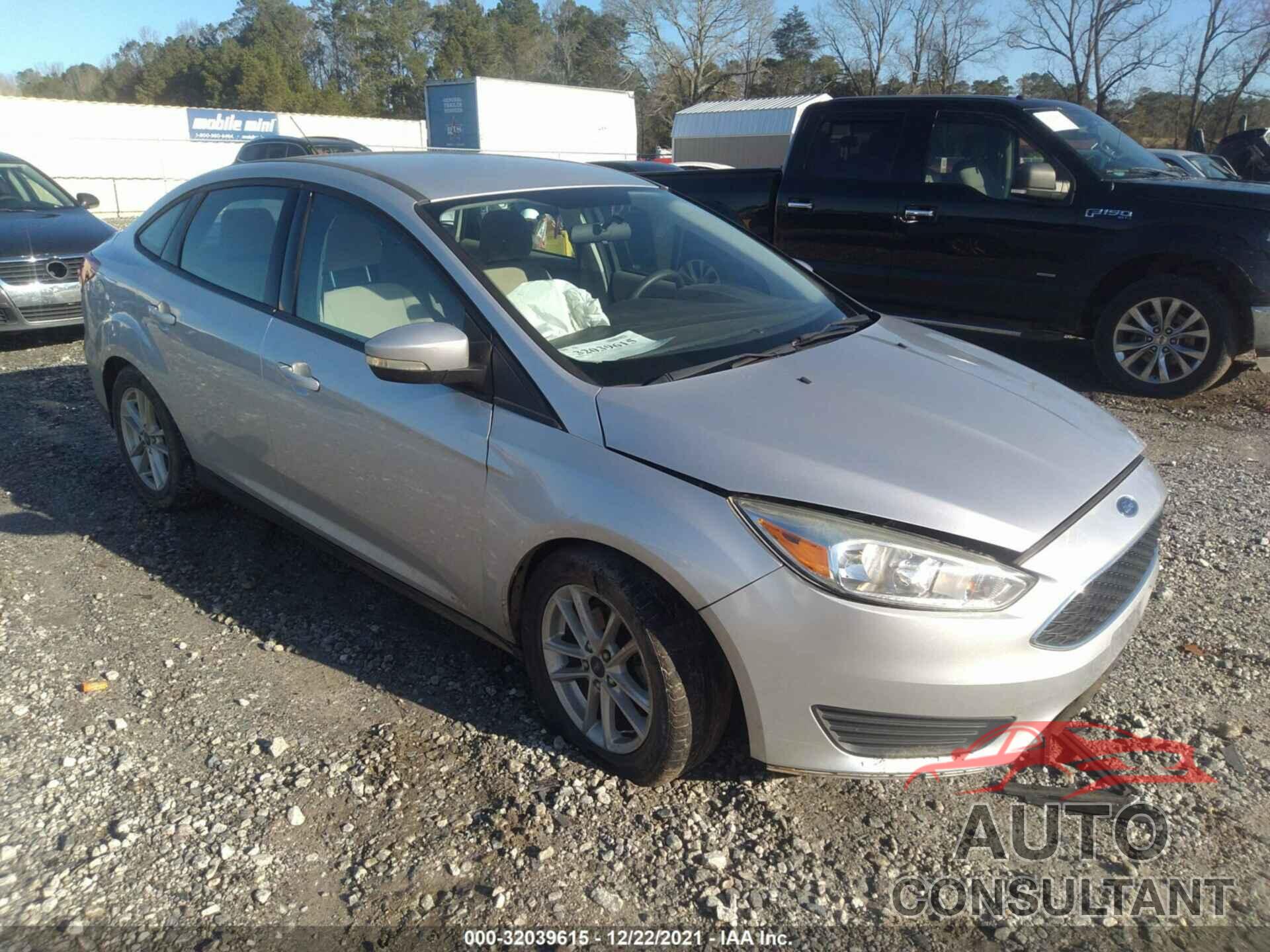 FORD FOCUS 2017 - 1FADP3F26HL226194
