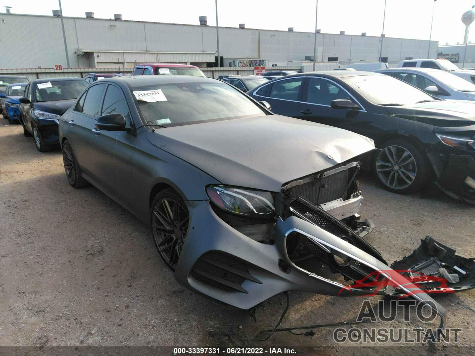 MERCEDES-BENZ E-CLASS 2020 - WDDZF8DB0LA752446