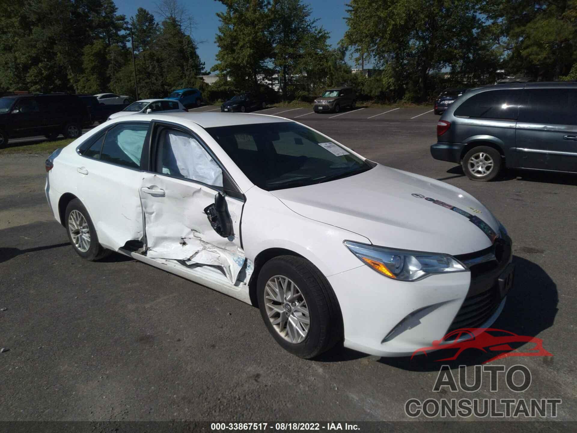 TOYOTA CAMRY 2016 - 4T4BF1FK7GR583970