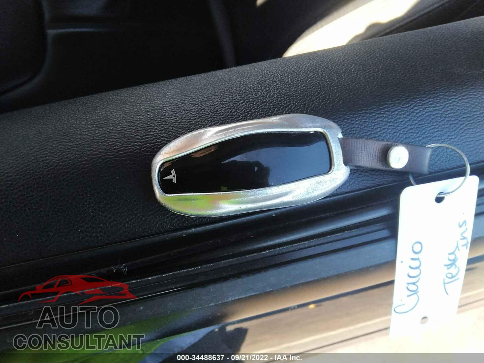 TESLA MODEL S 2015 - 5YJSA1S1XFFP67172