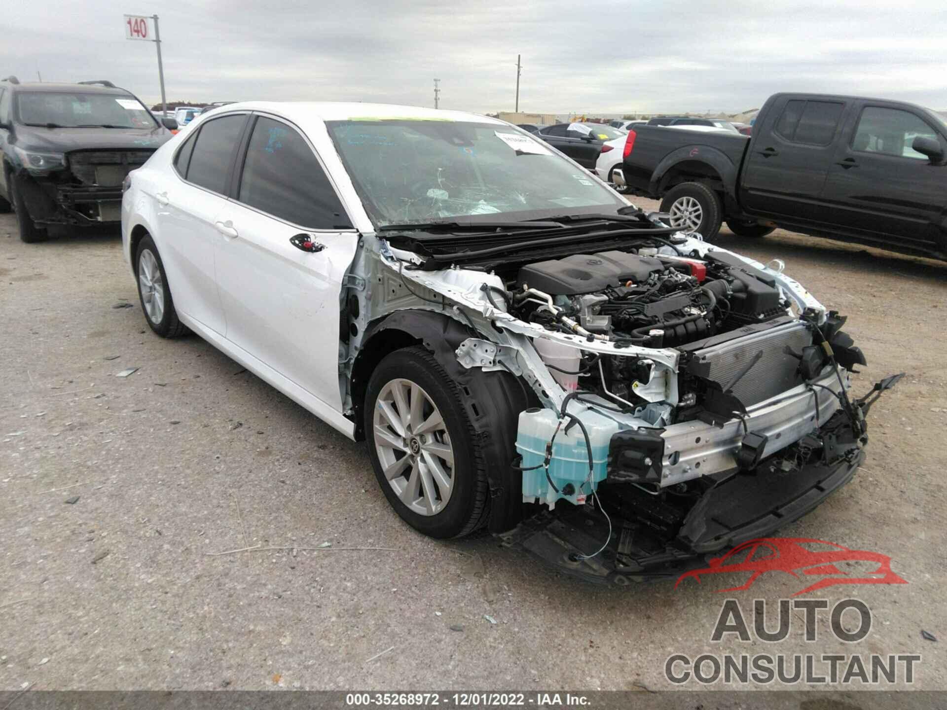 TOYOTA CAMRY 2022 - 4T1C11AK0NU694846