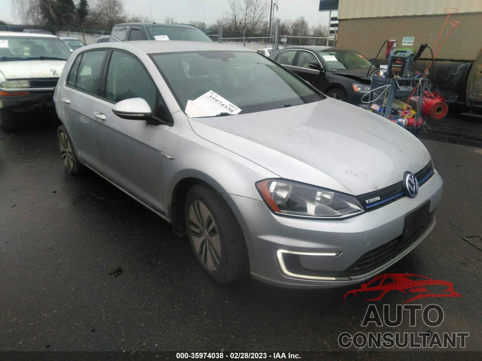 VOLKSWAGEN E-GOLF 2016 - WVWKP7AUXGW916044