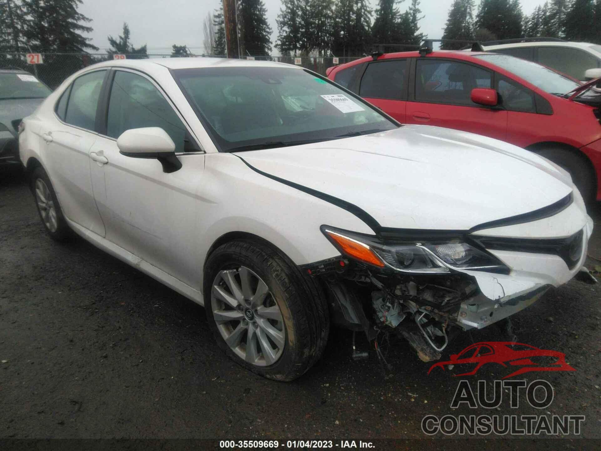 TOYOTA CAMRY 2018 - 4T1B11HK7JU065306