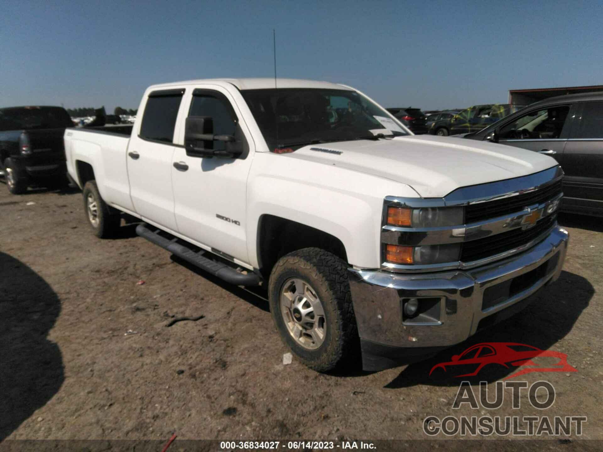 CHEVROLET SILVERADO 2500HD 2015 - 1GC1KVE81FF145550