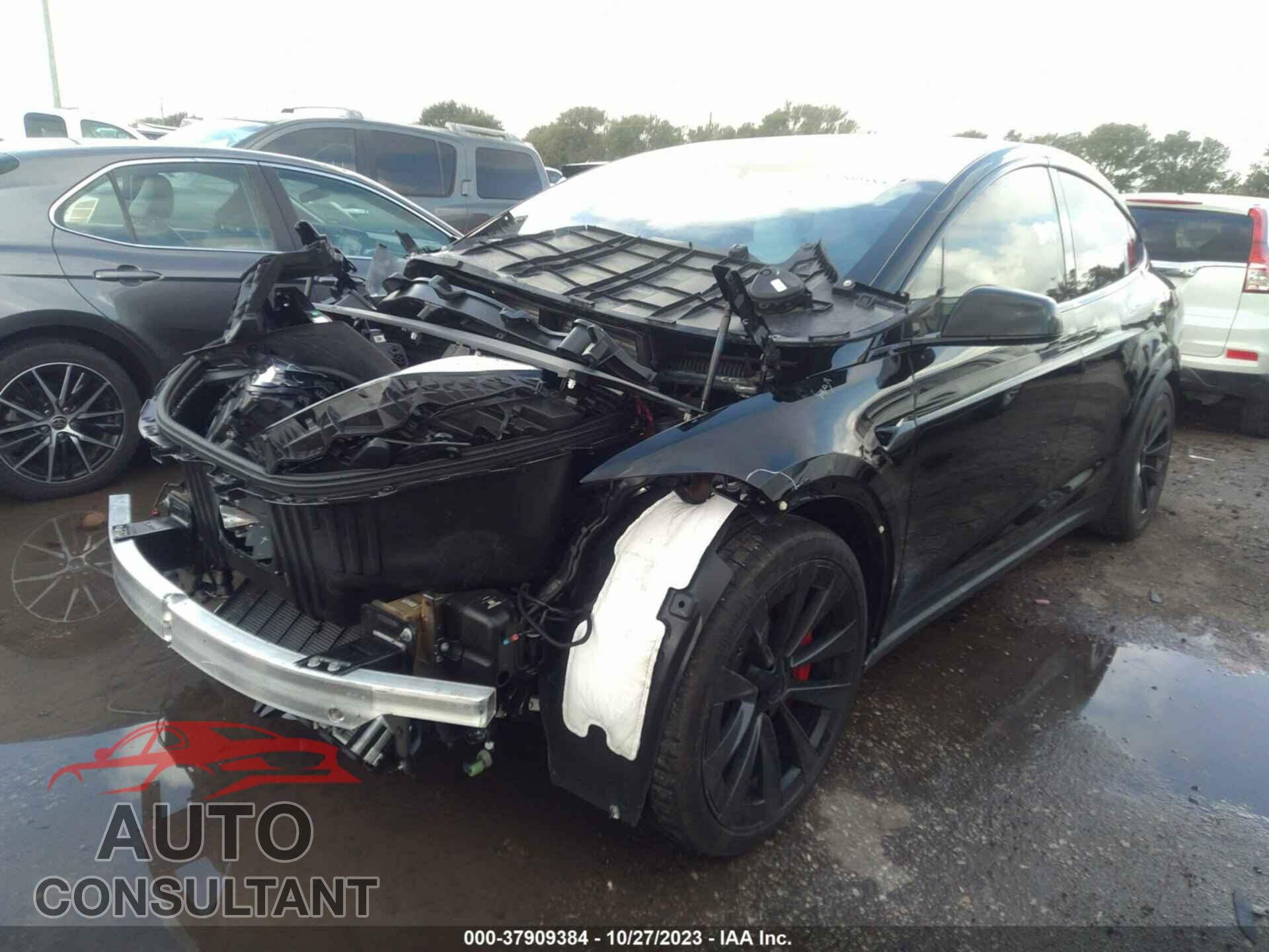 TESLA MODEL X 2023 - 7SAXCBE61PF408231