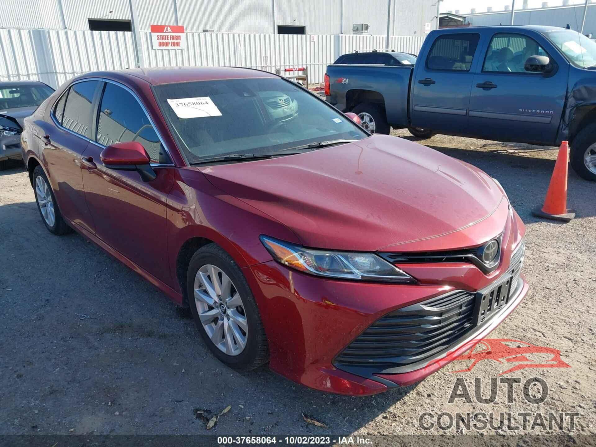 TOYOTA CAMRY 2019 - 4T1B11HK2KU775974