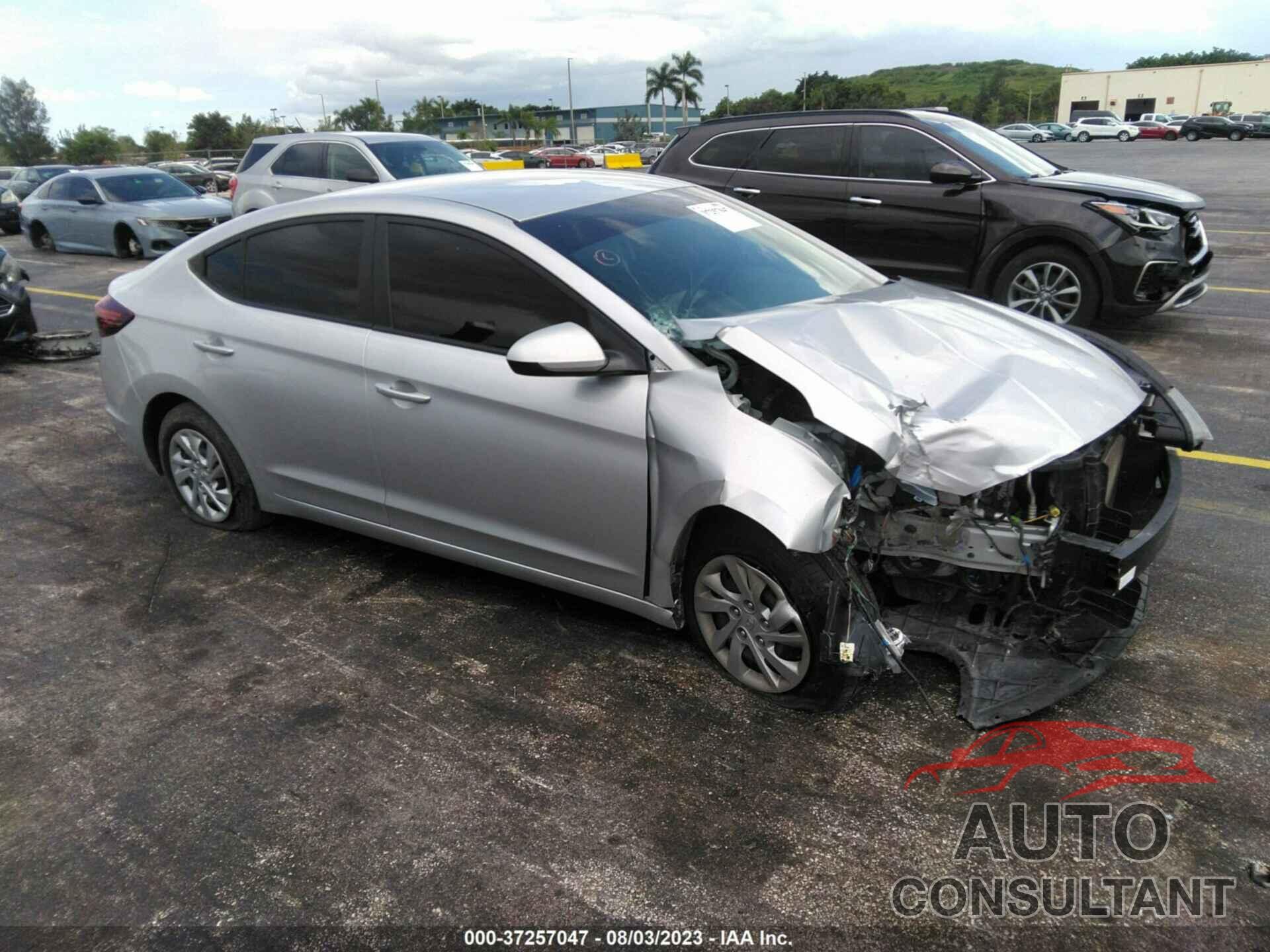 HYUNDAI ELANTRA 2019 - 5NPD74LF5KH473712