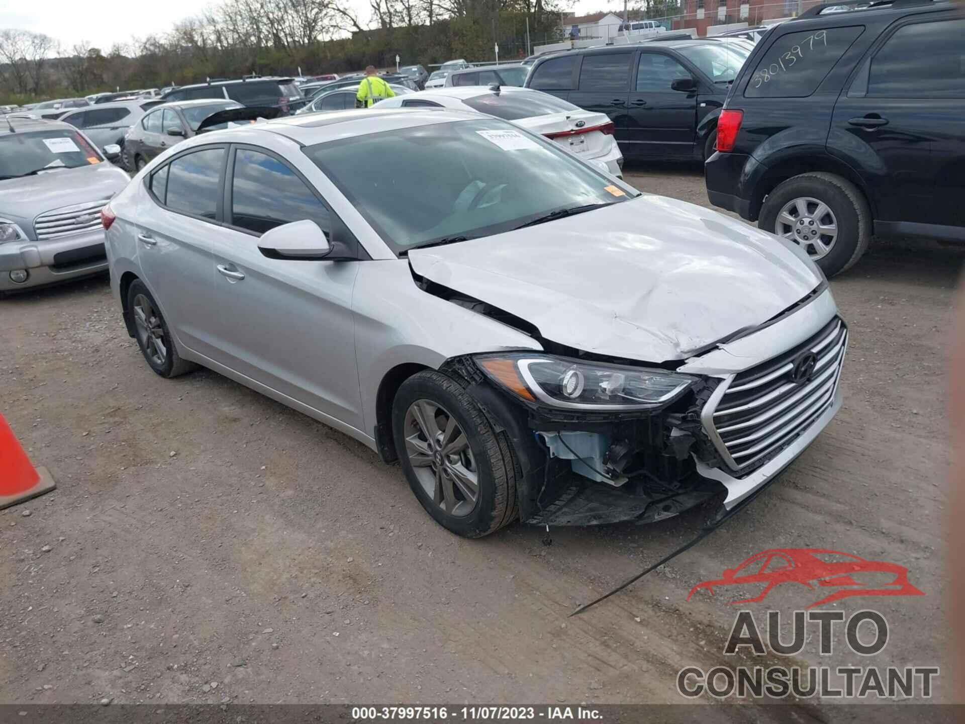 HYUNDAI ELANTRA 2018 - 5NPD84LF5JH344610
