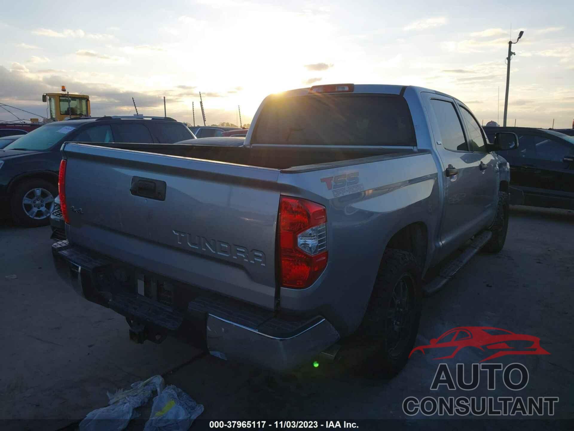 TOYOTA TUNDRA 2016 - 5TFDW5F17GX520307