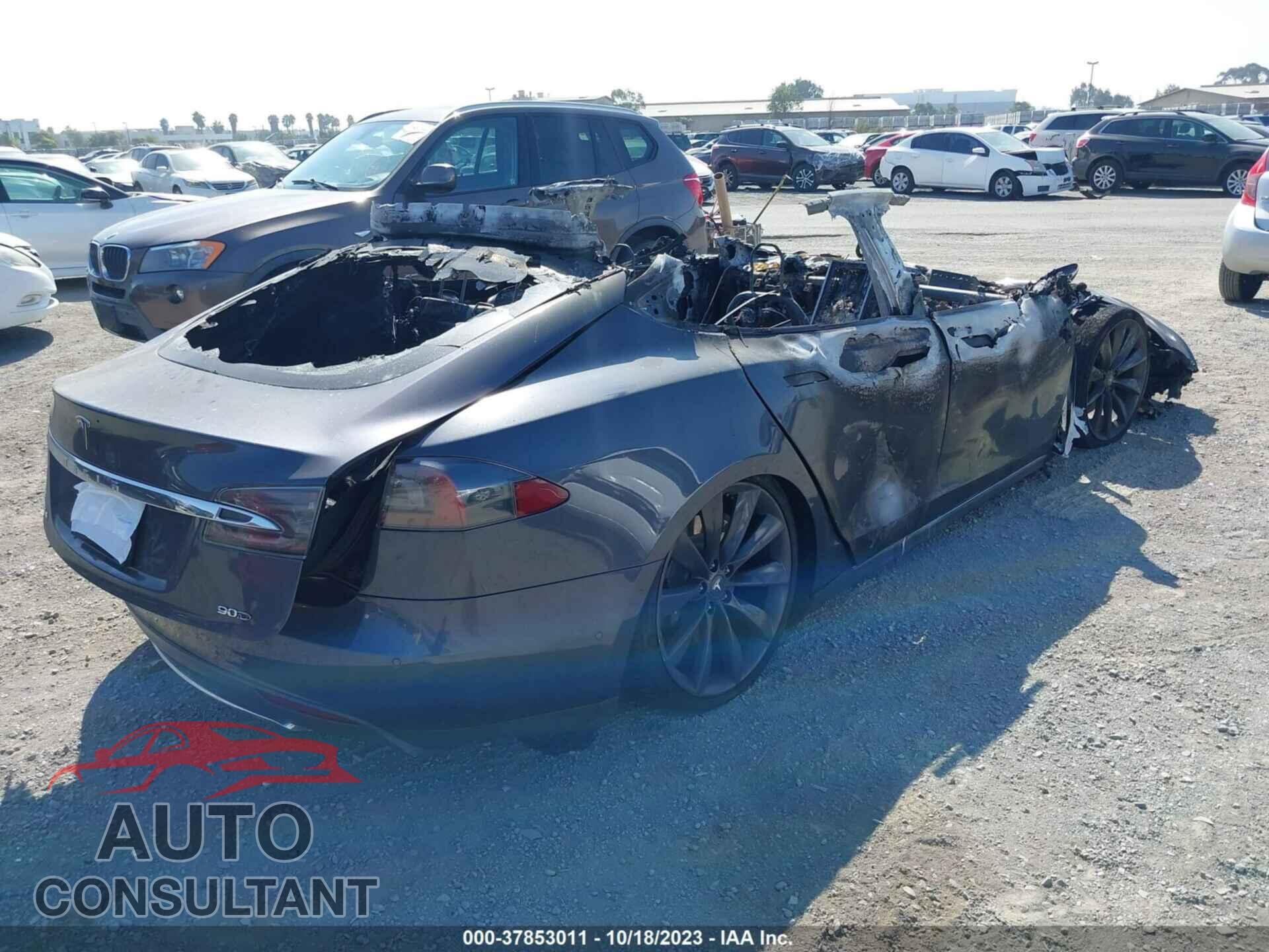 TESLA MODEL S 2015 - 5YJSA1E20FF109378