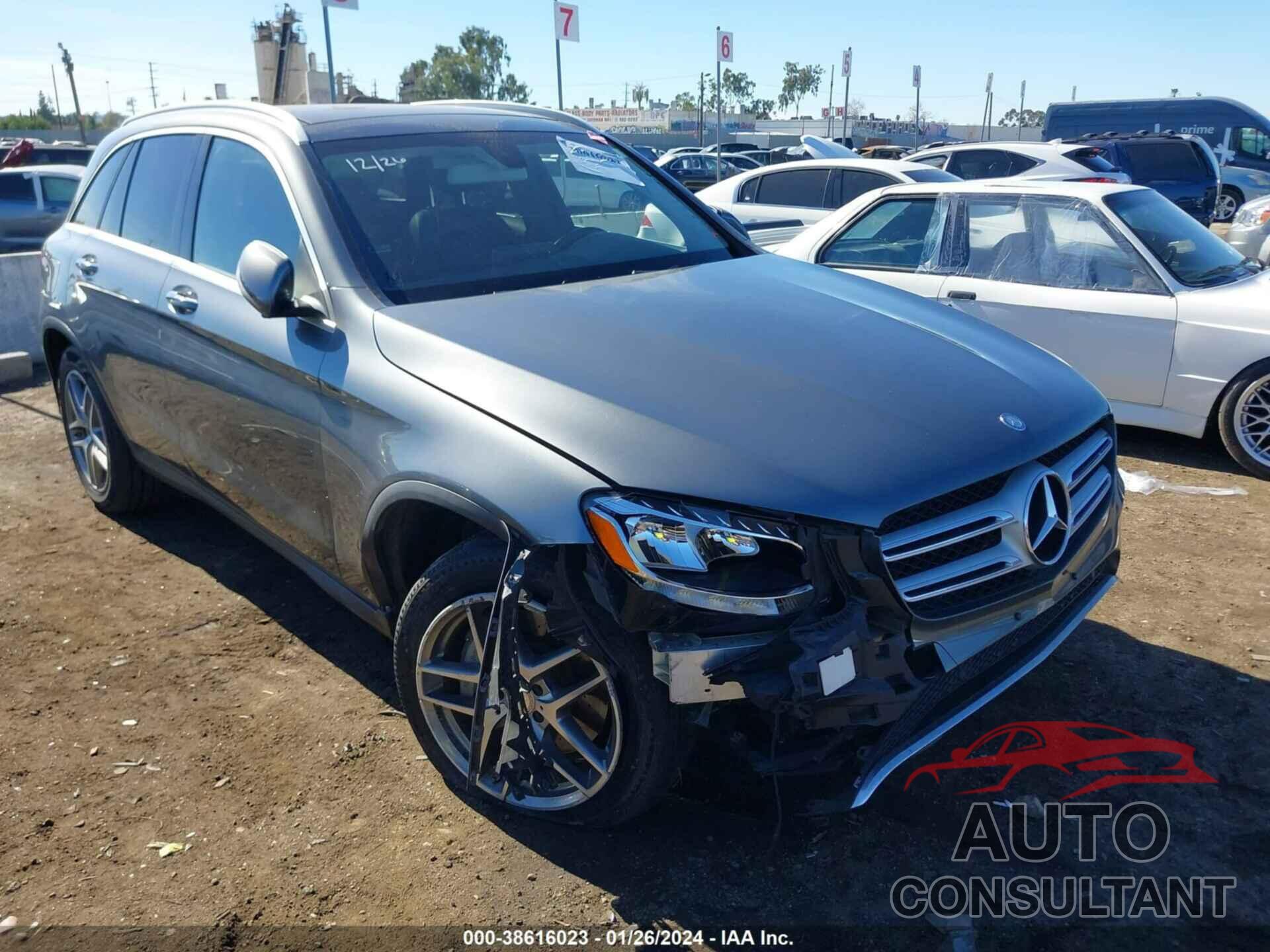 MERCEDES-BENZ GLC 300 2016 - WDC0G4KB8GF010391