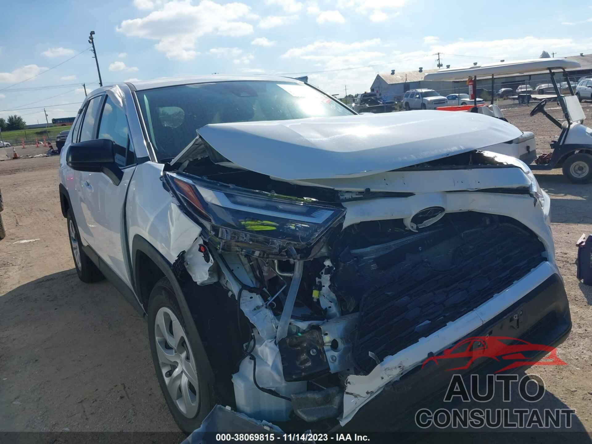 TOYOTA RAV4 2023 - 2T3F1RFV3PW366765