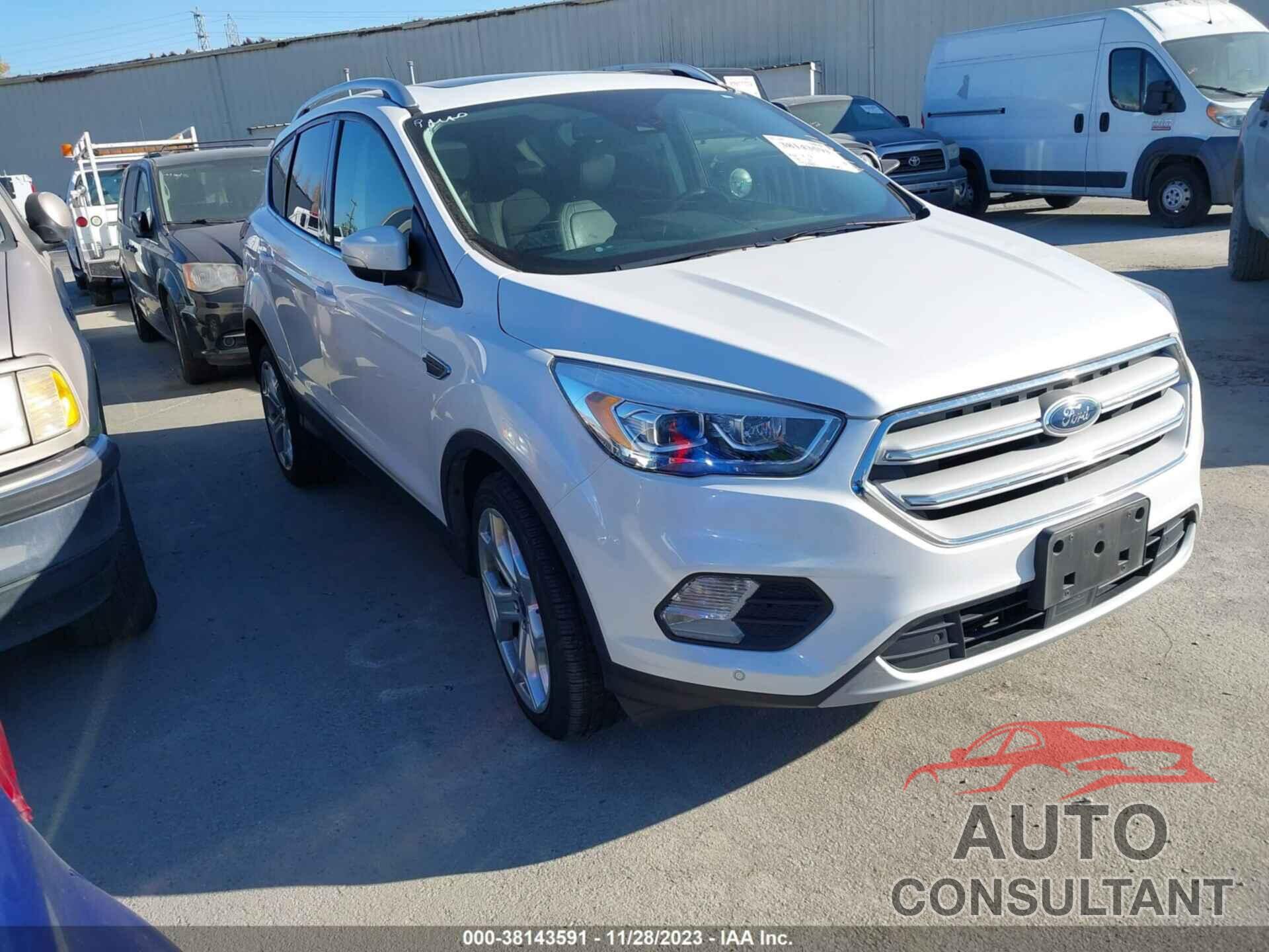 FORD ESCAPE 2019 - 1FMCU9J99KUC05245