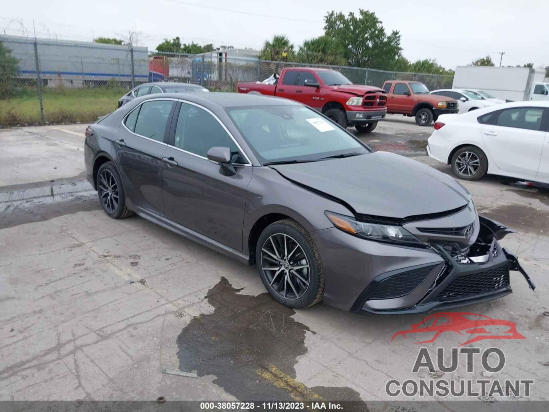TOYOTA CAMRY 2024 - 4T1G11AK8RU860988
