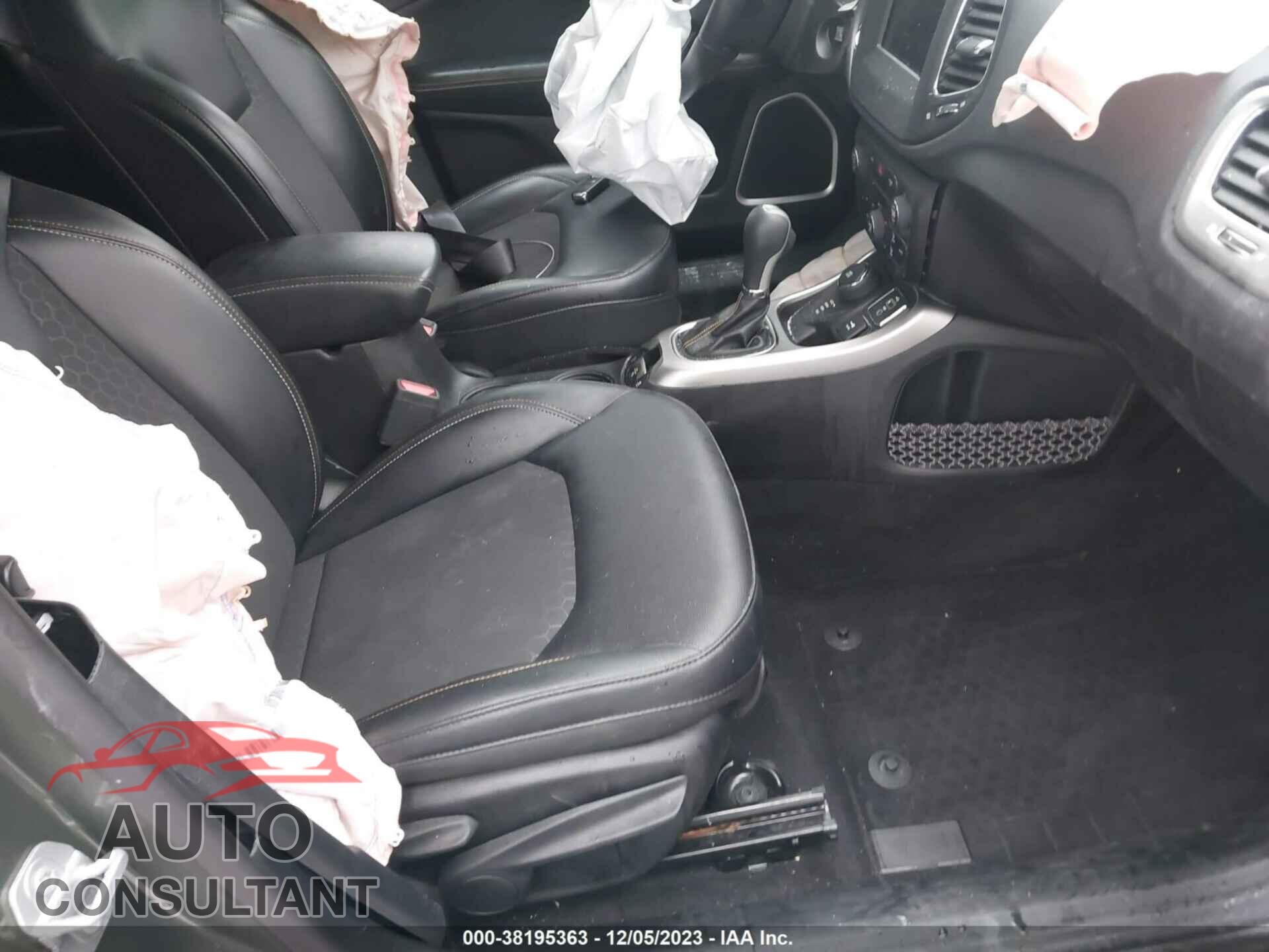 JEEP COMPASS 2017 - 3C4NJDBB7HT672161