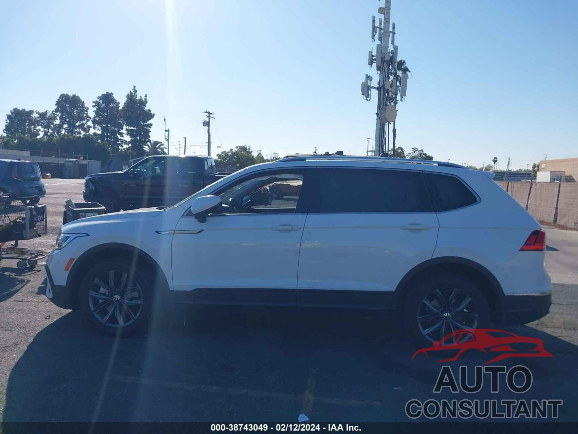 VOLKSWAGEN TIGUAN 2022 - 3VV3B7AX1NM079275