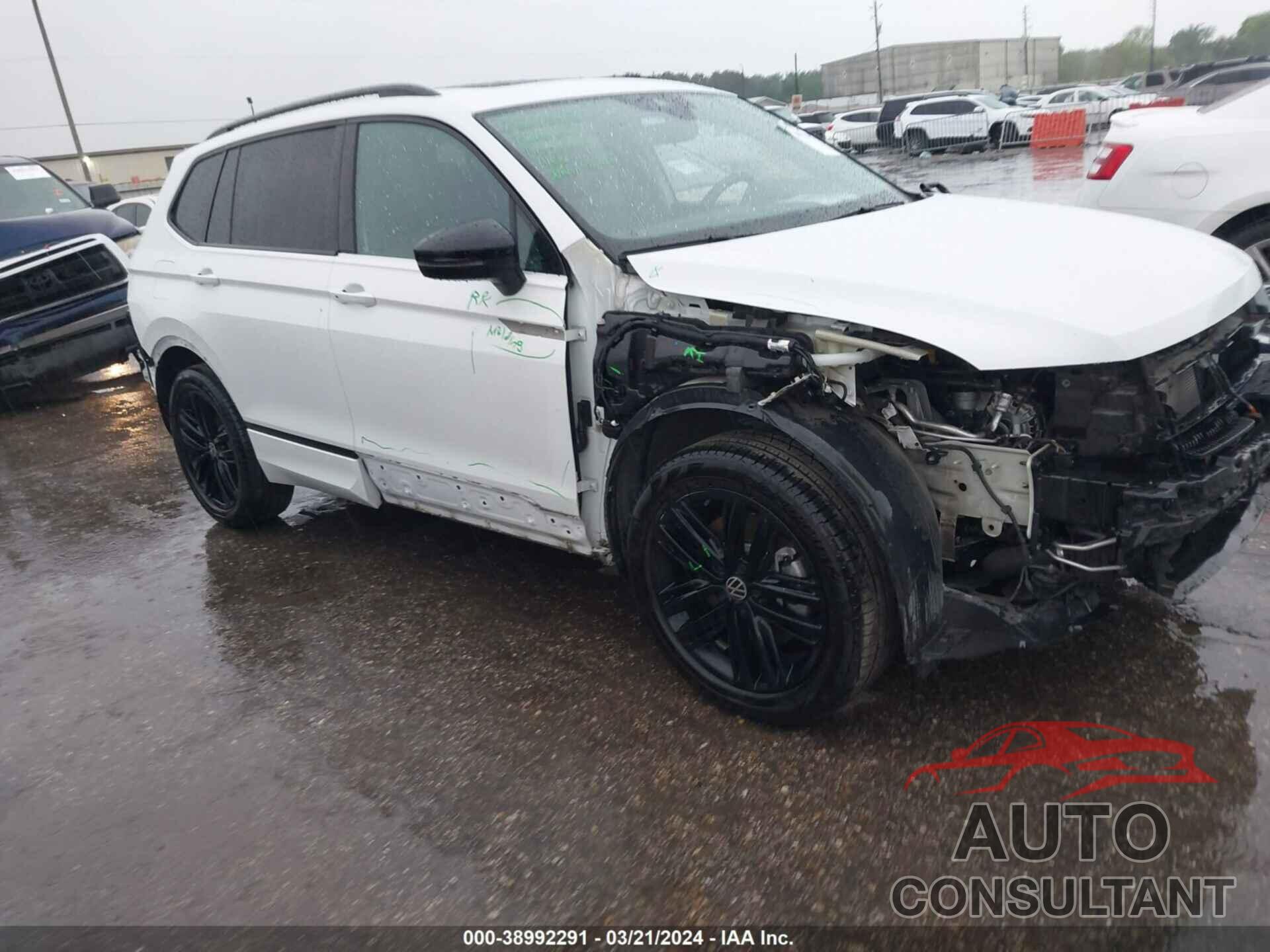 VOLKSWAGEN TIGUAN 2022 - 3VVCB7AX7NM107550