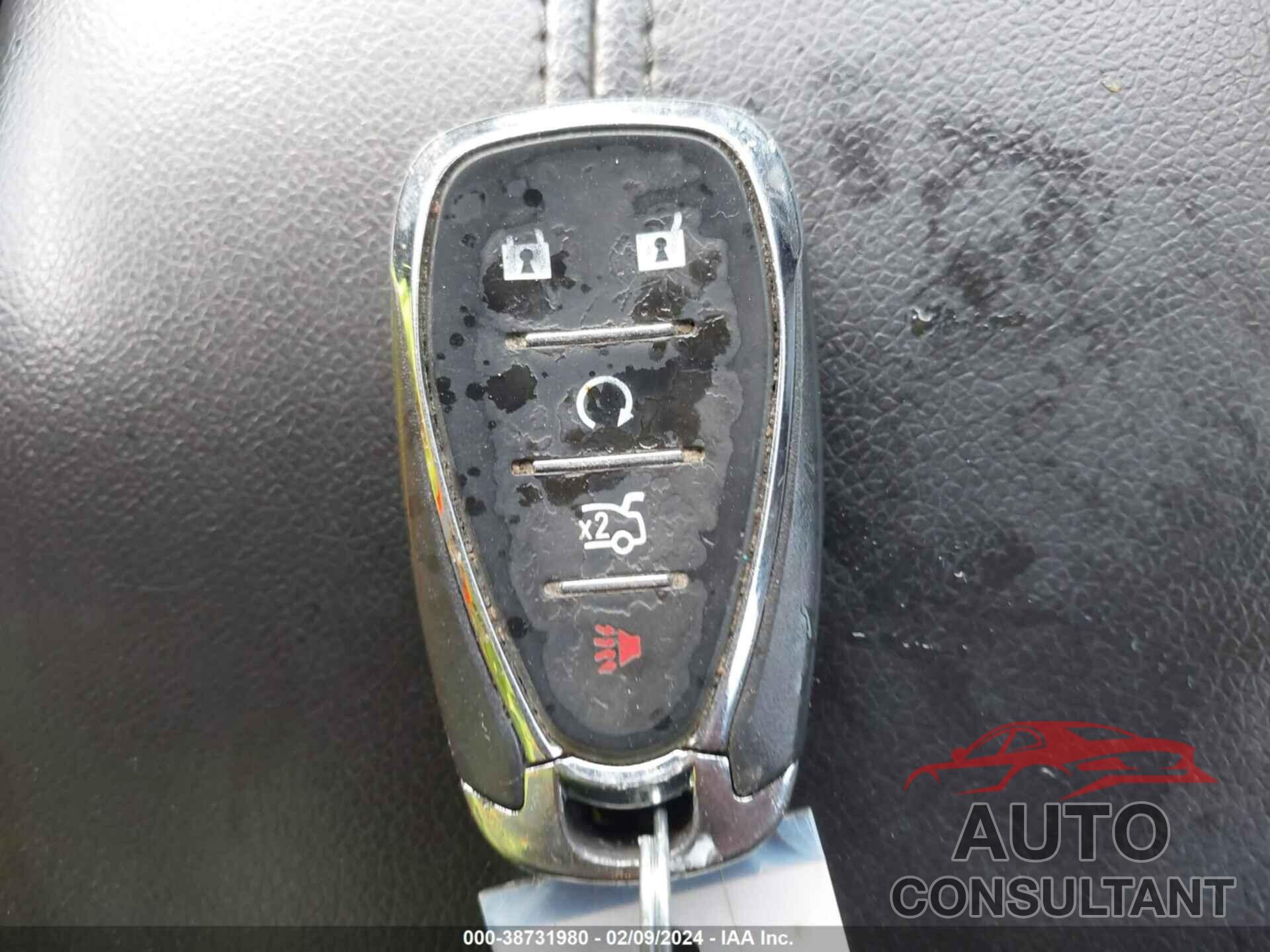 CHEVROLET MALIBU 2018 - 1G1ZD5ST4JF179201