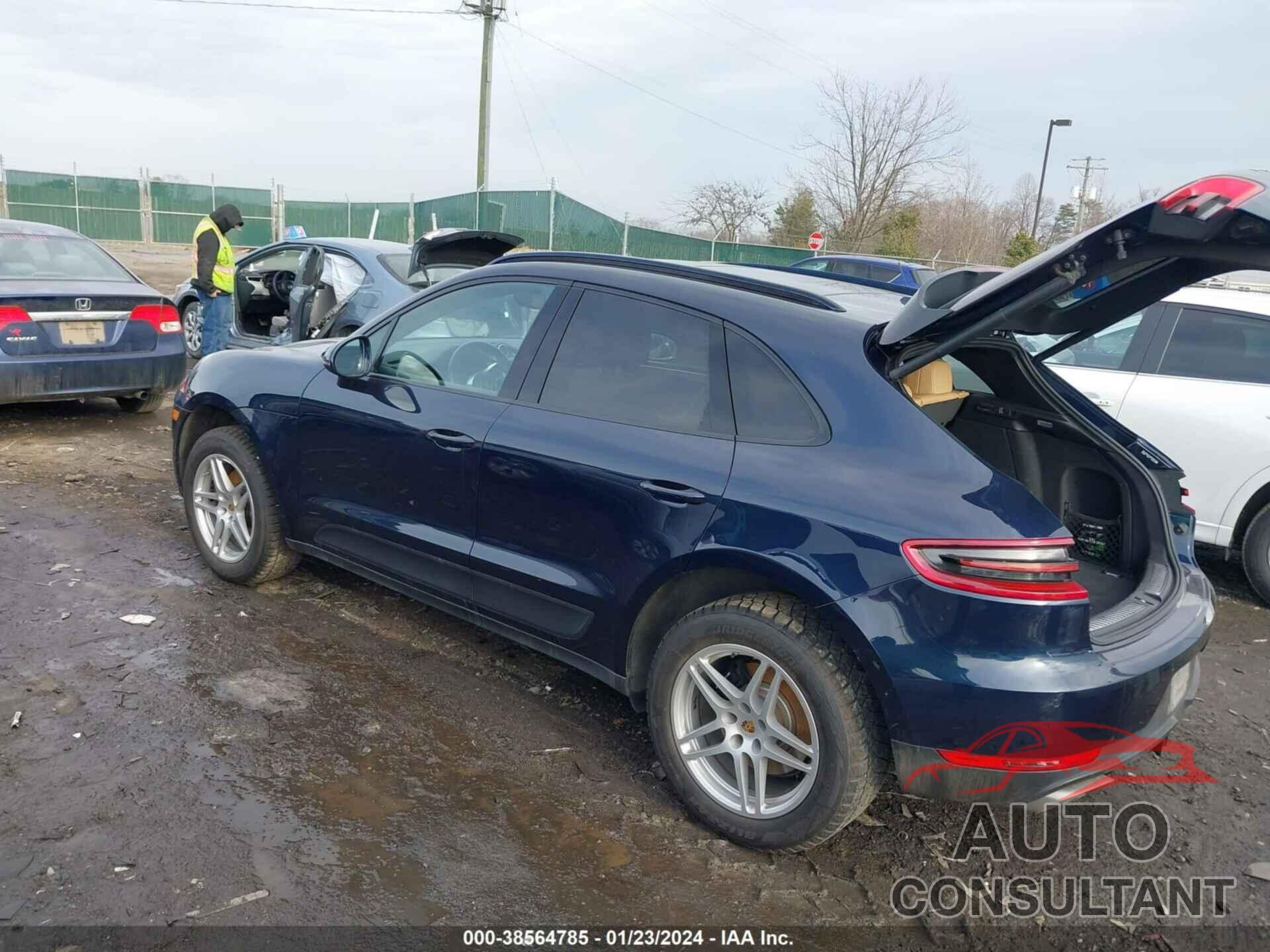 PORSCHE MACAN 2018 - WP1AA2A57JLB00392