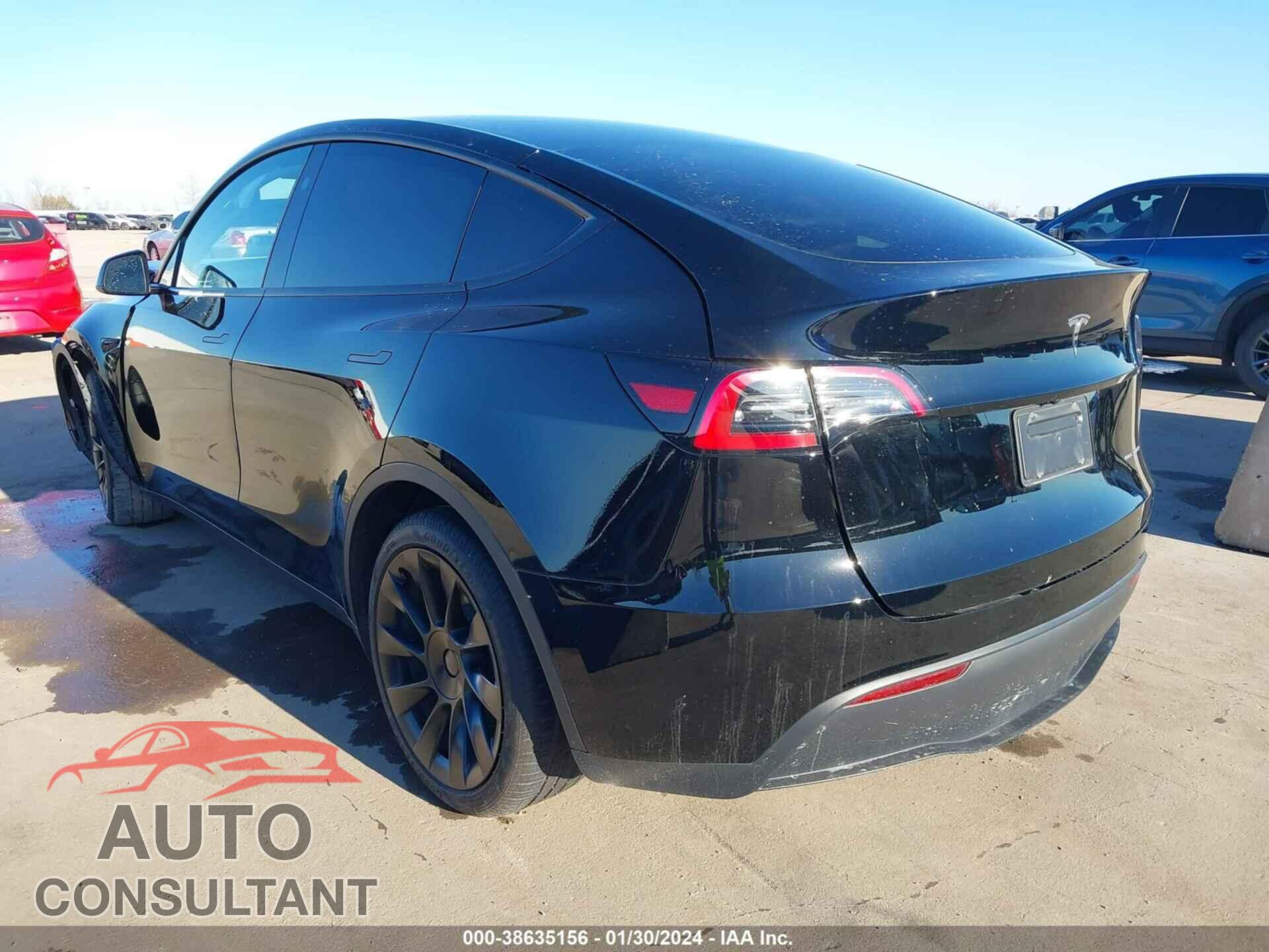 TESLA MODEL Y 2023 - 7SAYGAEE2PF852499