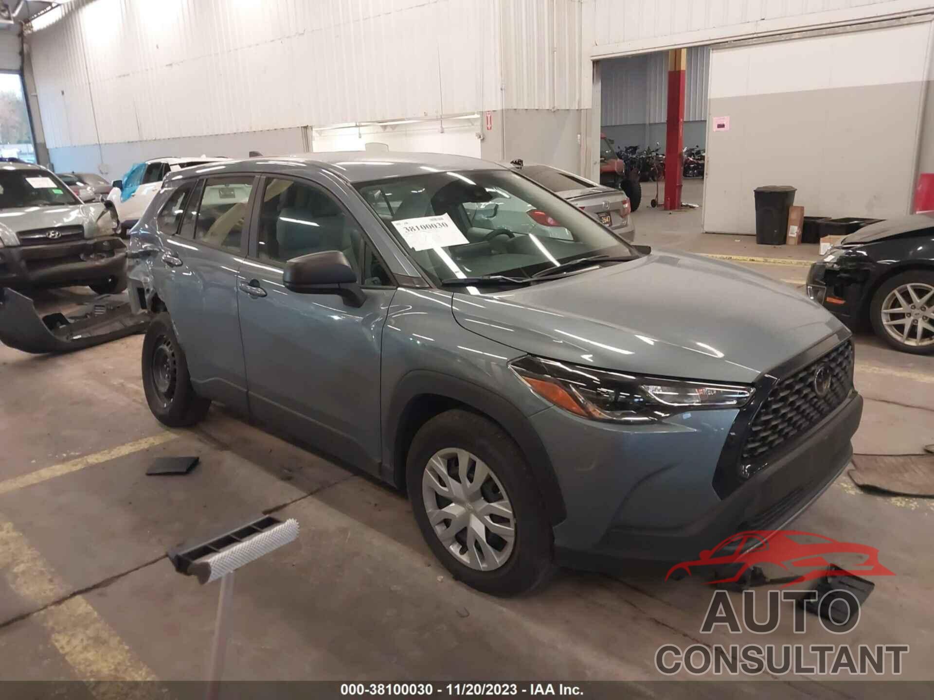 TOYOTA COROLLA CROSS 2022 - 7MUAAABG1NV036016