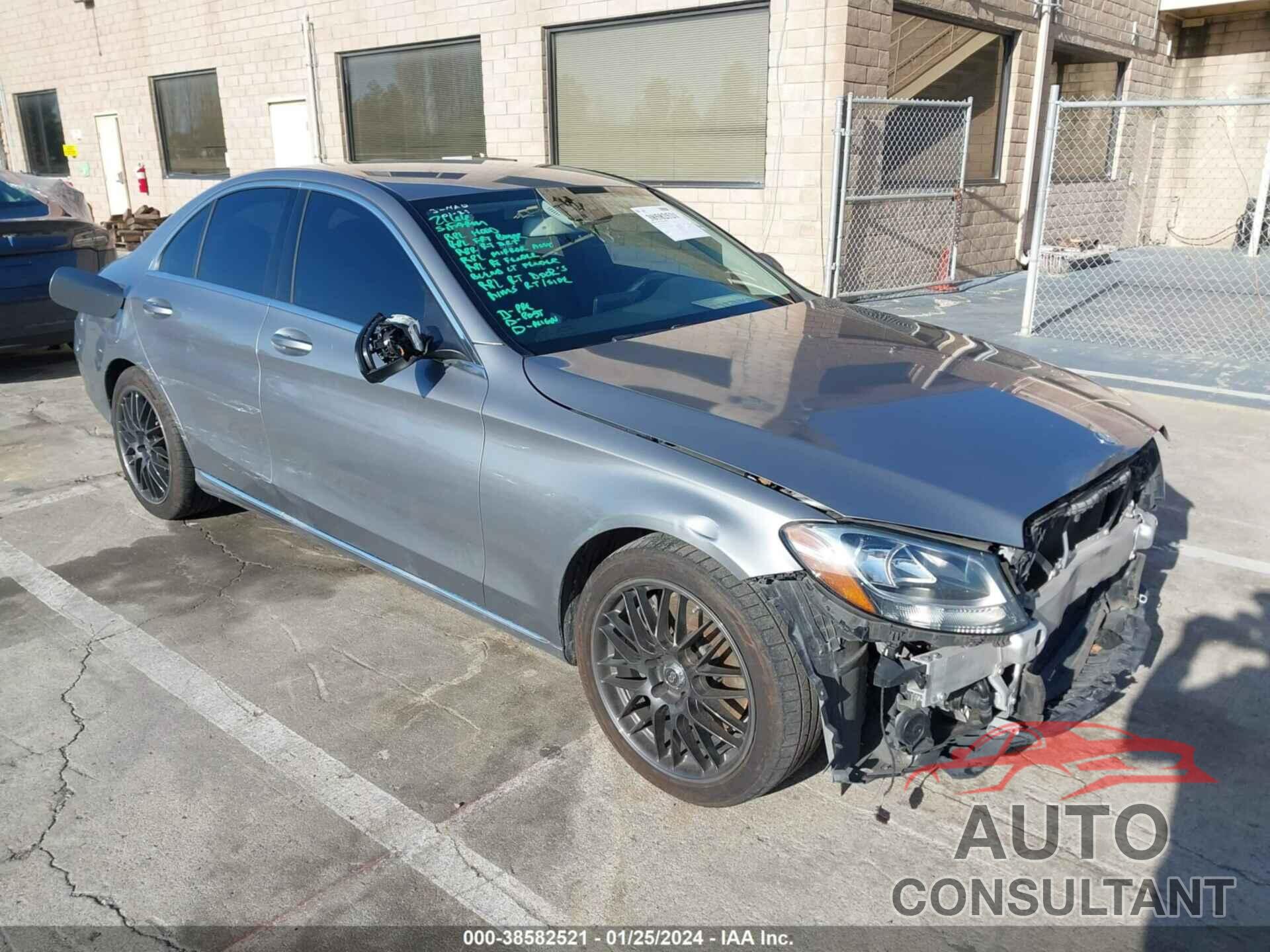 MERCEDES-BENZ C 300 2016 - 55SWF4JB4GU123018