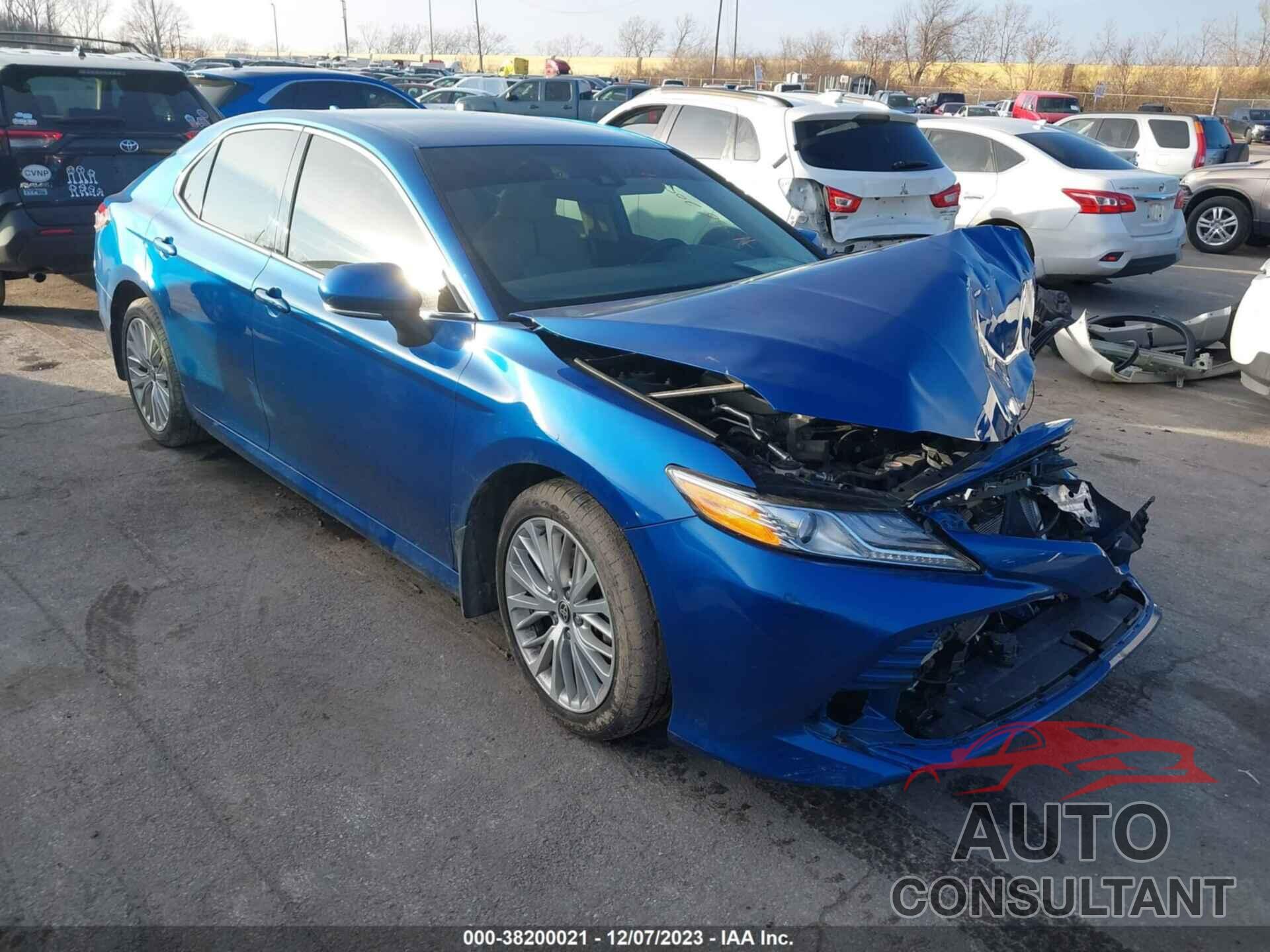 TOYOTA CAMRY 2020 - 4T1F11BK7LU019780
