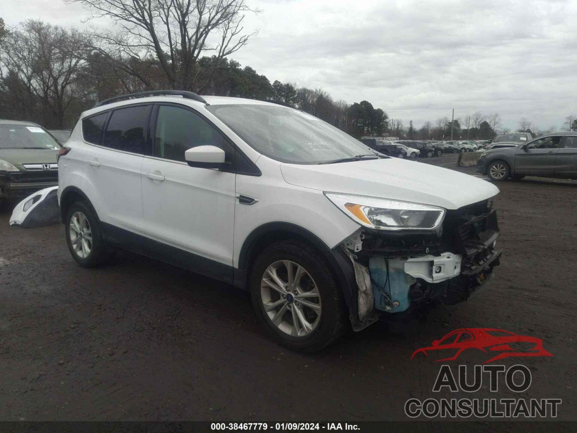 FORD ESCAPE 2018 - 1FMCU9GD1JUB93571