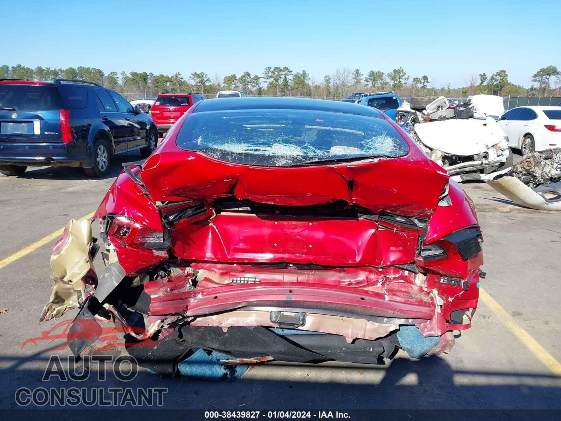 TESLA MODEL S 2018 - 5YJSA1E40JF245973