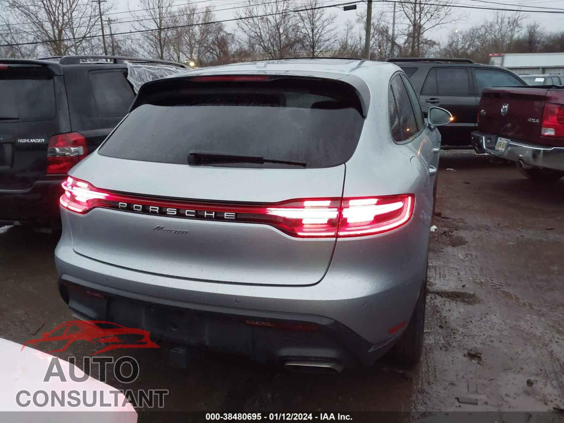 PORSCHE MACAN 2022 - WP1AA2A55NLB02017