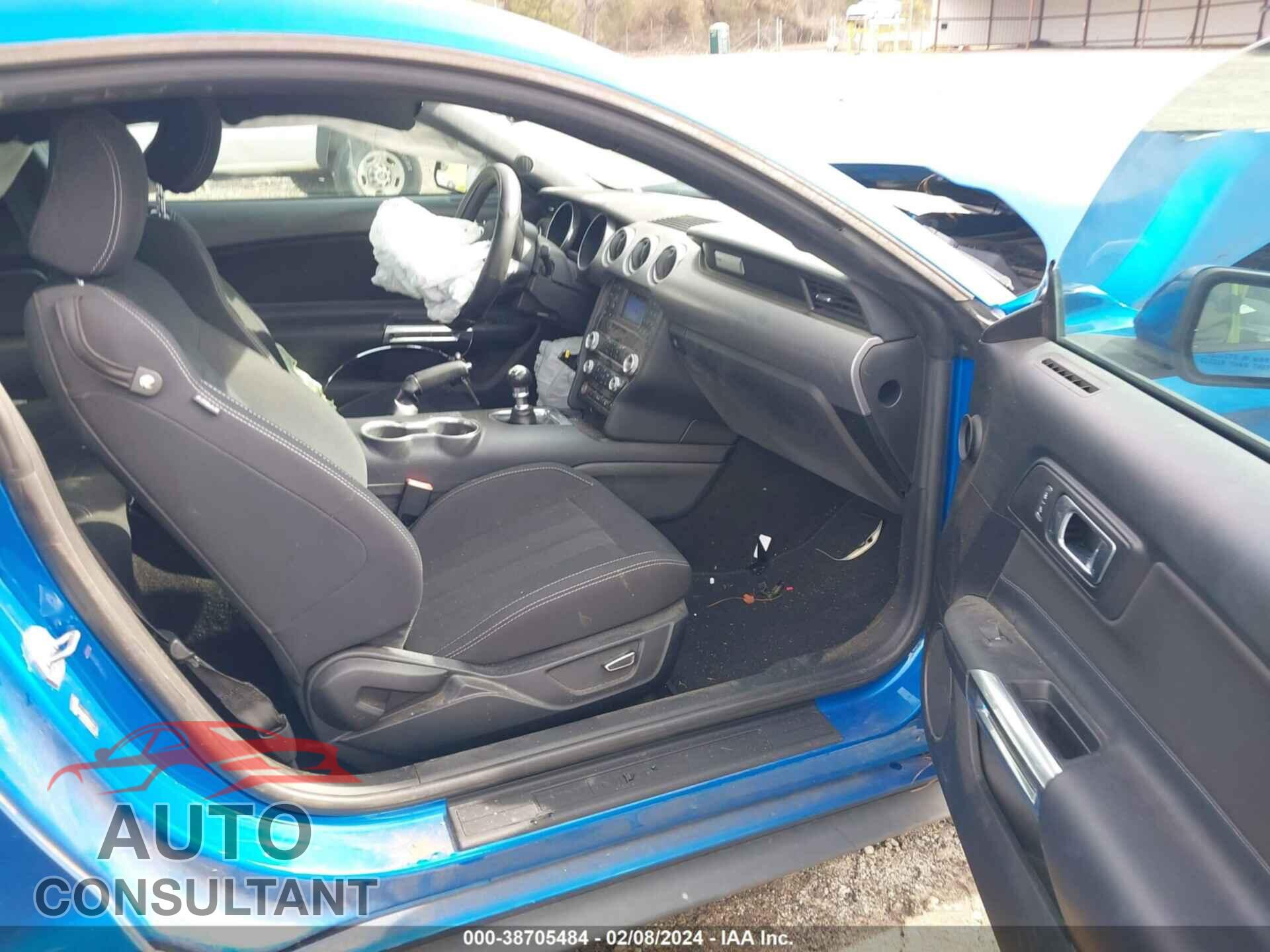 FORD MUSTANG 2019 - 1FA6P8CF8K5132262
