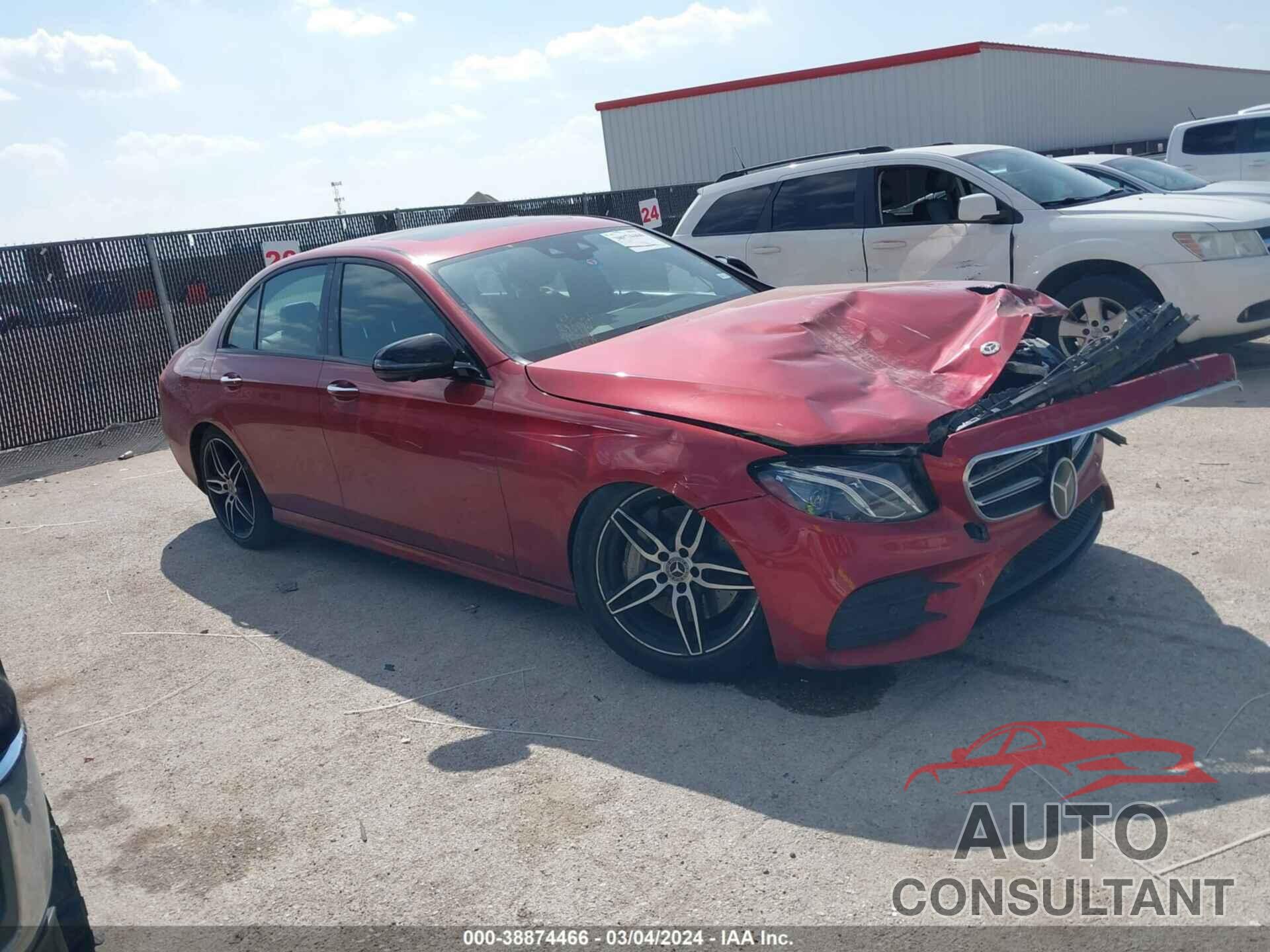 MERCEDES-BENZ E 300 2019 - WDDZF4JB2KA596356