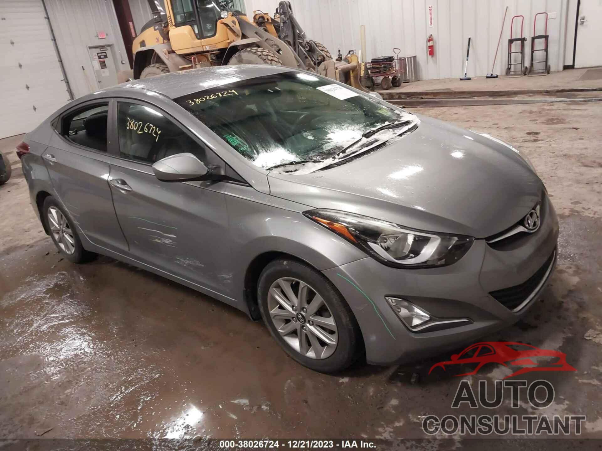 HYUNDAI ELANTRA 2015 - KMHDH4AE1FU358071