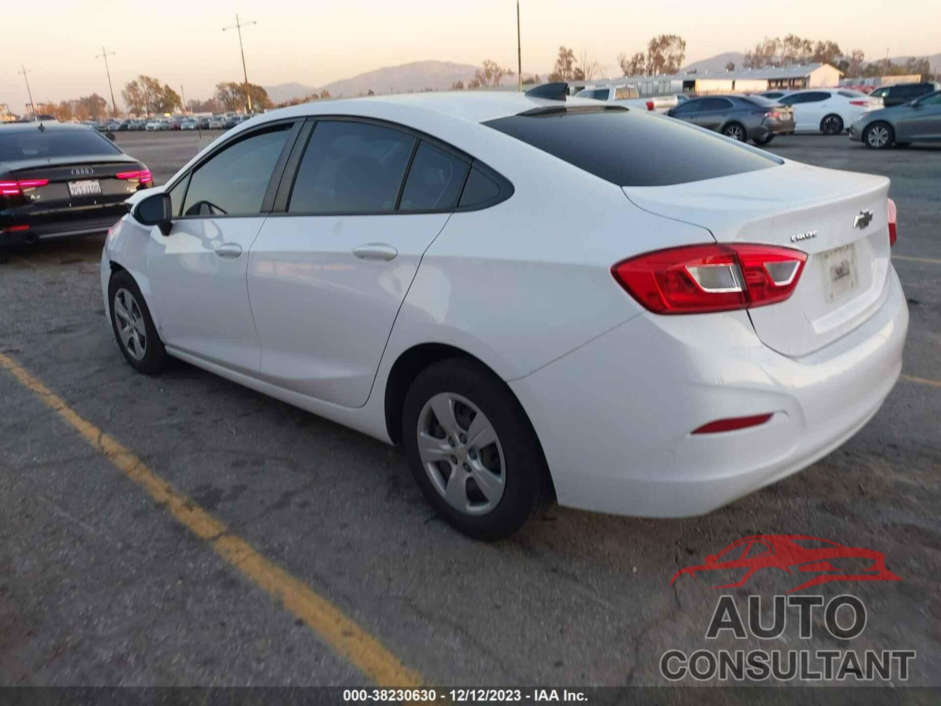 CHEVROLET CRUZE 2018 - 1G1BC5SM2J7205222