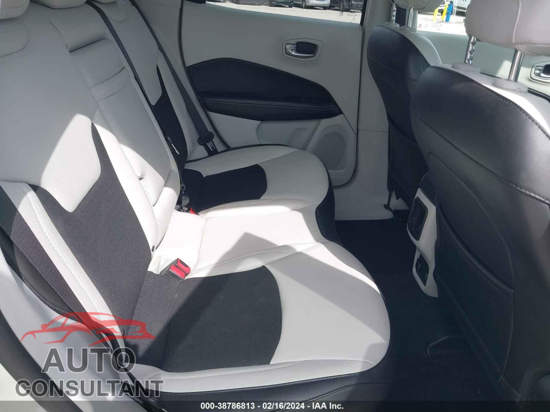 JEEP COMPASS 2020 - 3C4NJCBB3LT123396