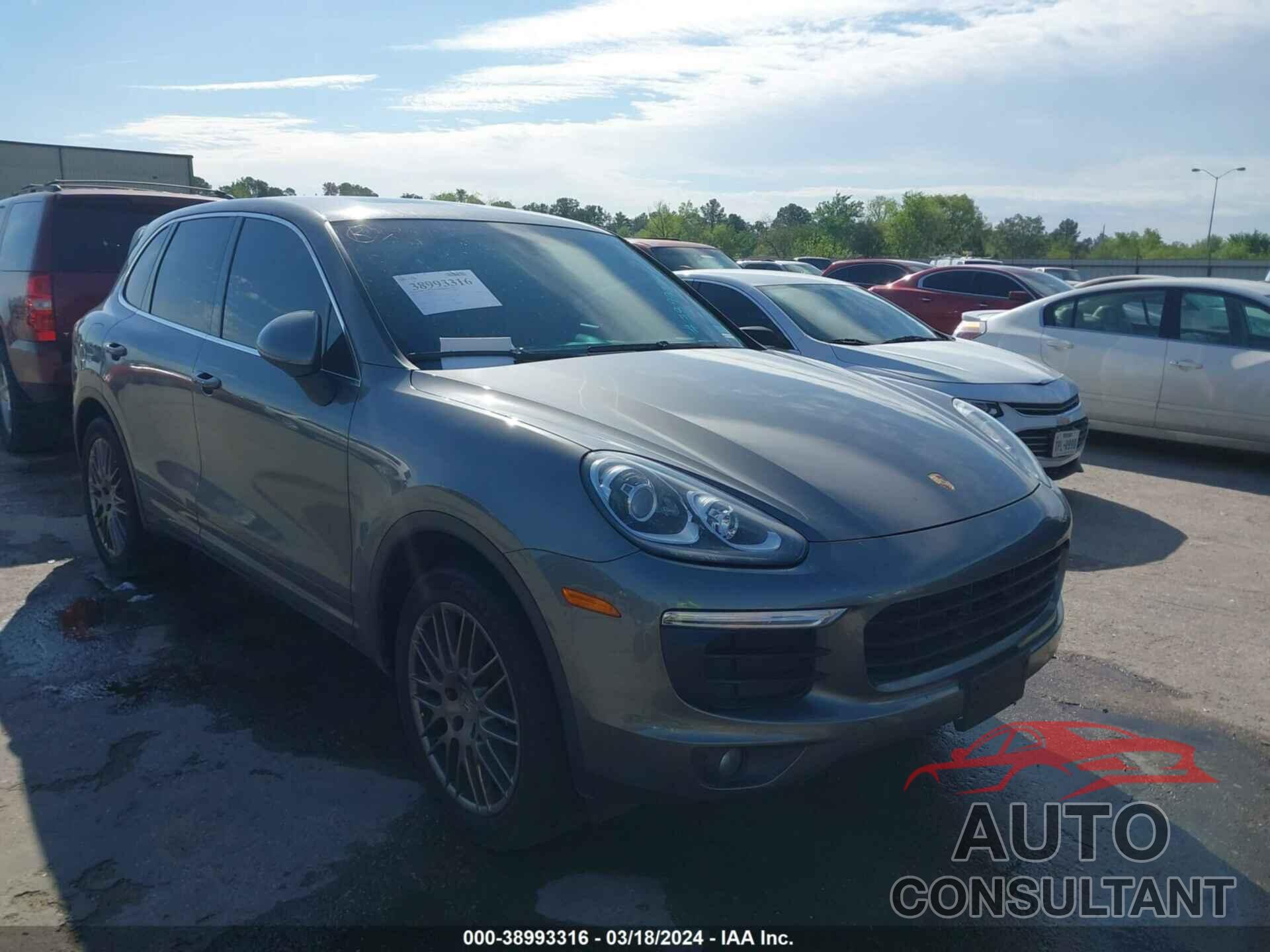 PORSCHE CAYENNE 2016 - WP1AA2A20GKA11509