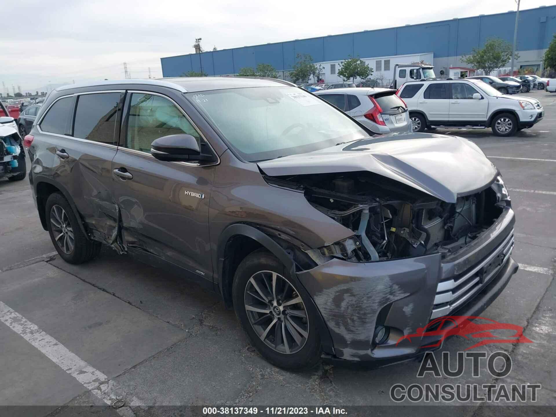 TOYOTA HIGHLANDER HYBRID 2019 - 5TDJGRFH1KS073993