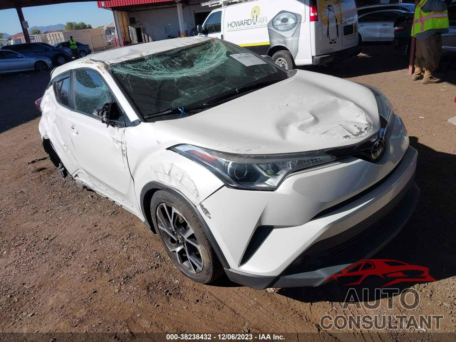 TOYOTA C-HR 2018 - NMTKHMBX1JR046047