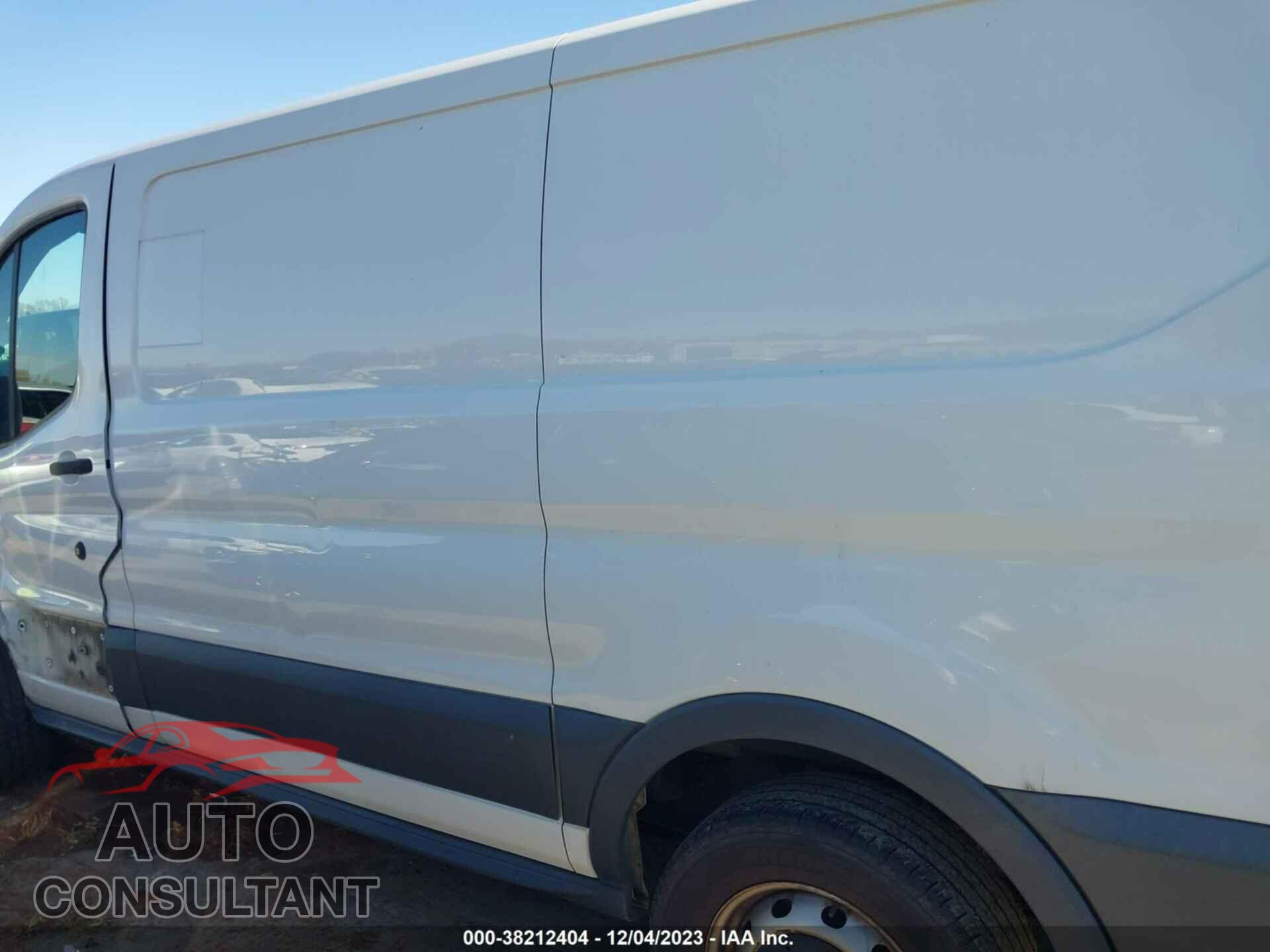 FORD TRANSIT 2018 - 1FTYE1ZM2JKA90838