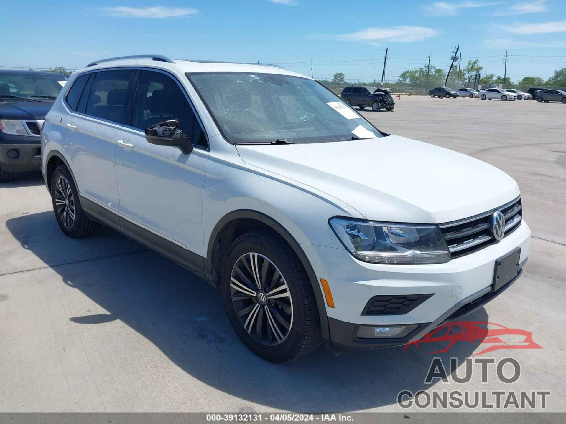 VOLKSWAGEN TIGUAN 2018 - 3VV3B7AX4JM153573