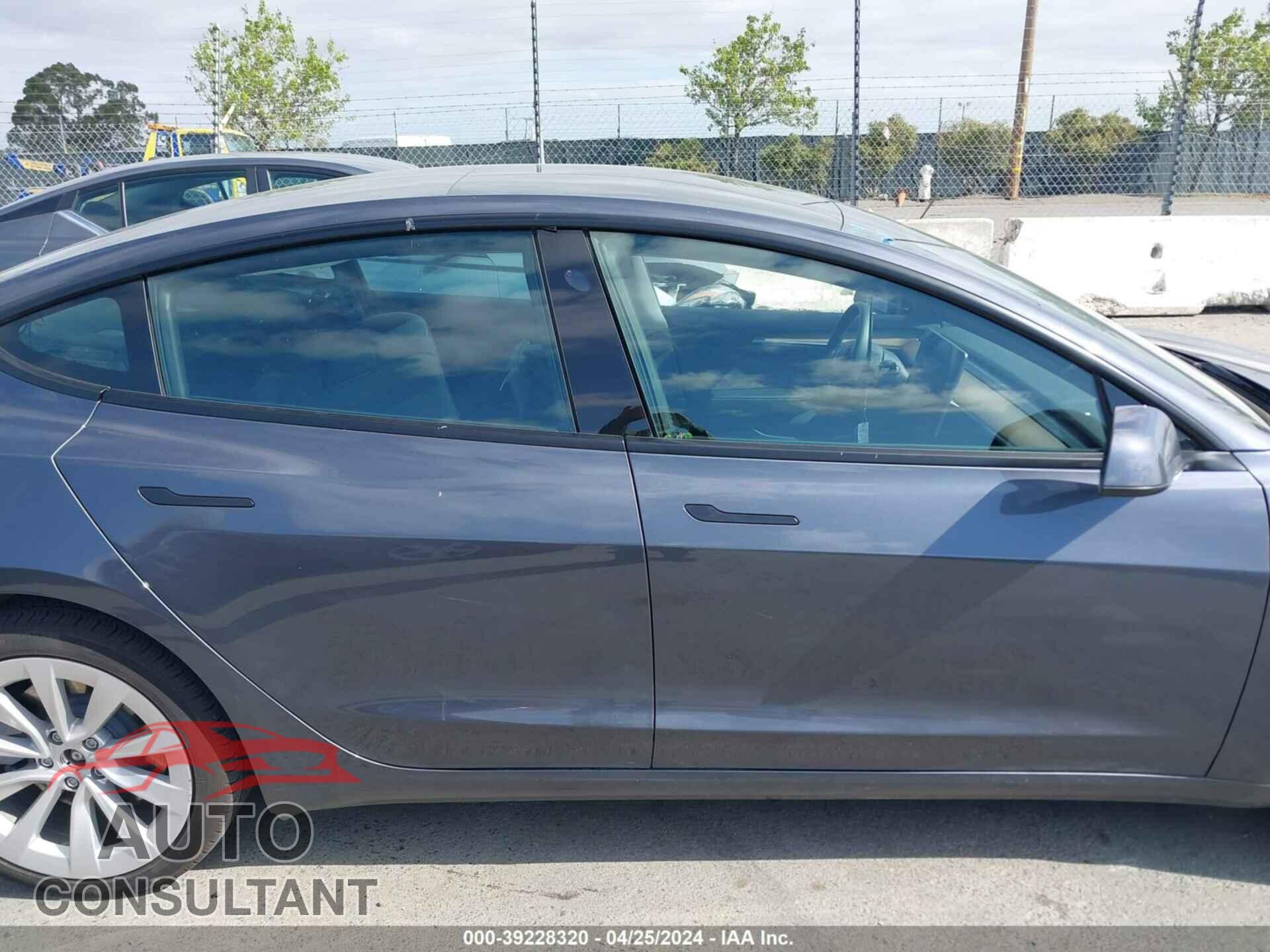 TESLA MODEL 3 2023 - 5YJ3E1EA2PF431618
