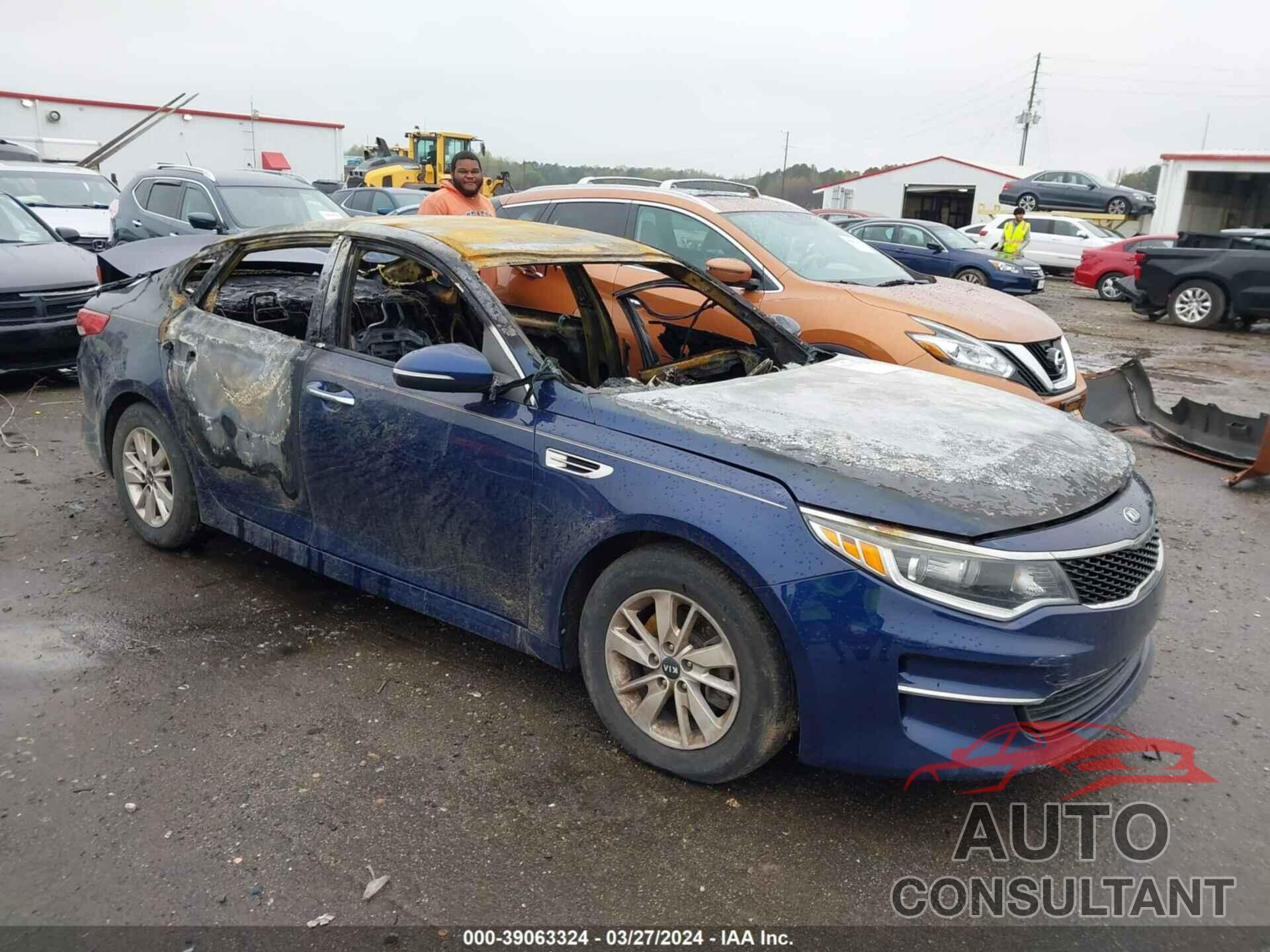 KIA OPTIMA 2016 - 5XXGT4L32GG116506