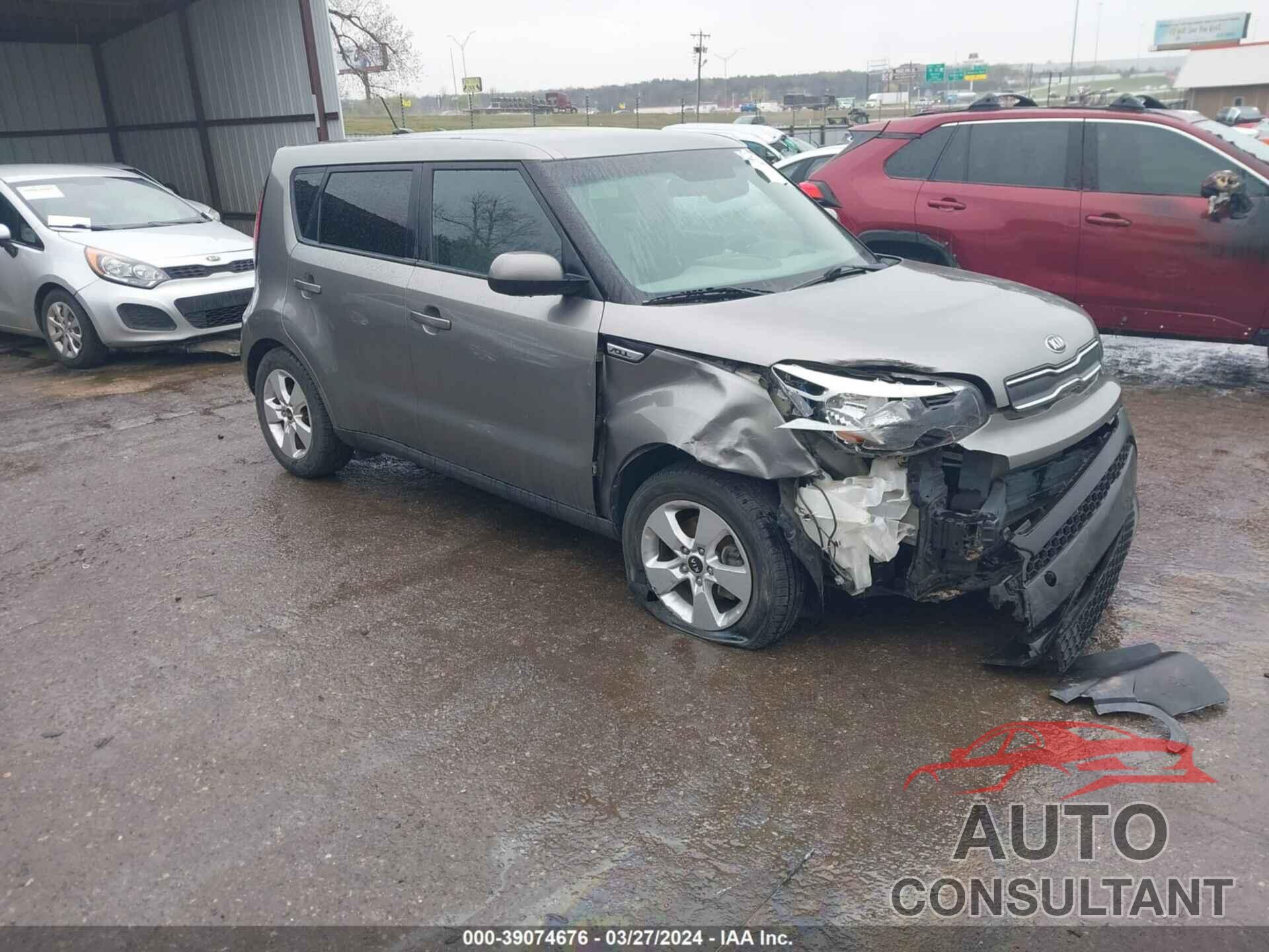 KIA SOUL 2017 - KNDJN2A21H7449210