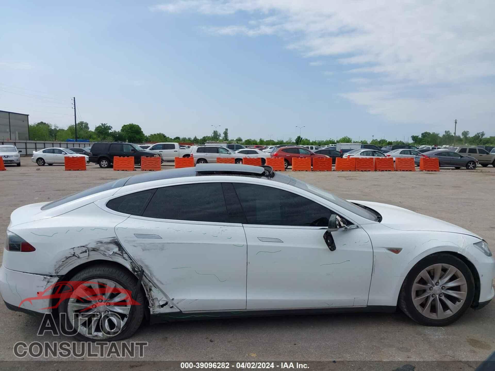TESLA MODEL S 2016 - 5YJSA1E12GF134792