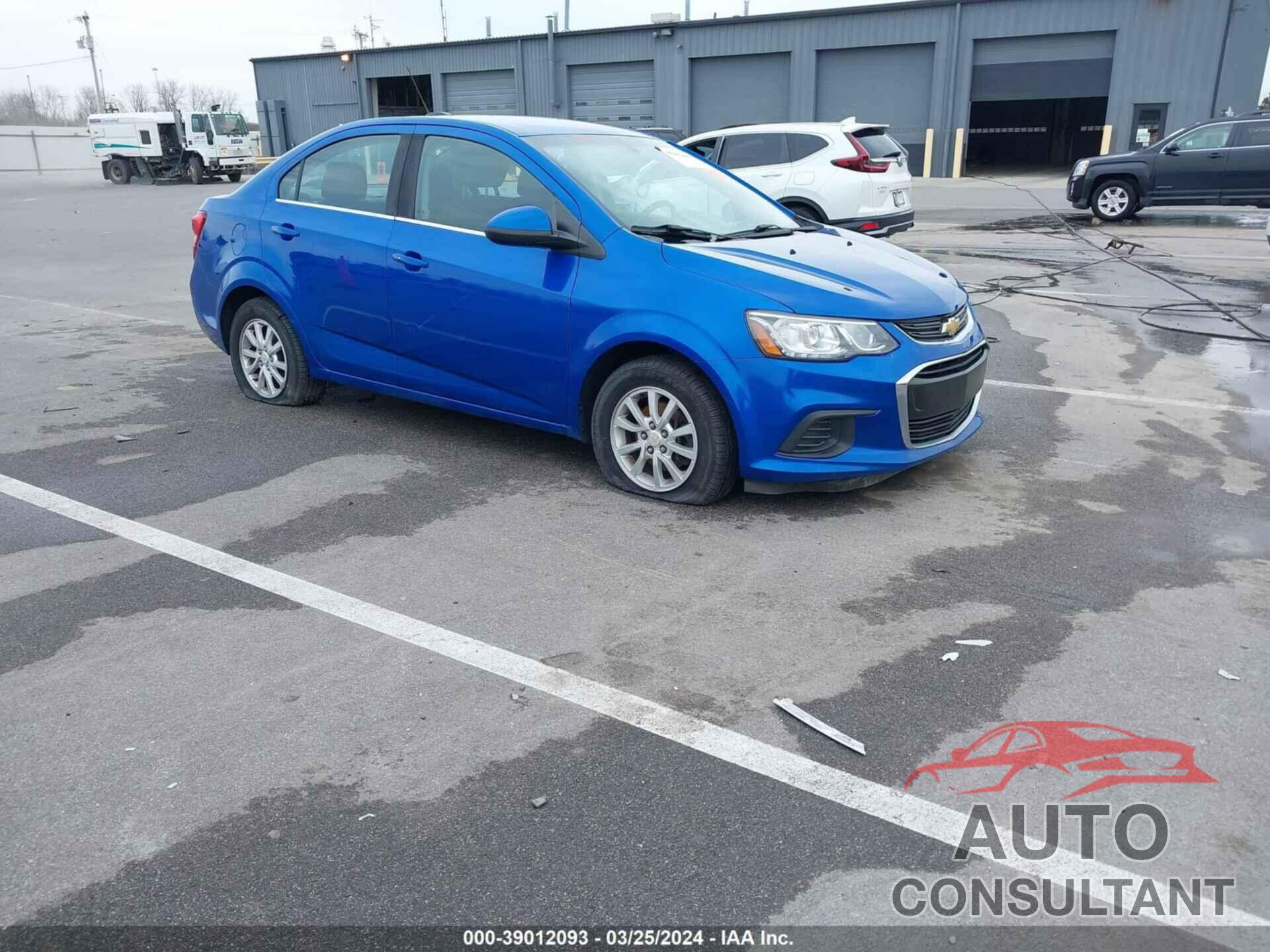 CHEVROLET SONIC 2017 - 1G1JD5SH2H4167949