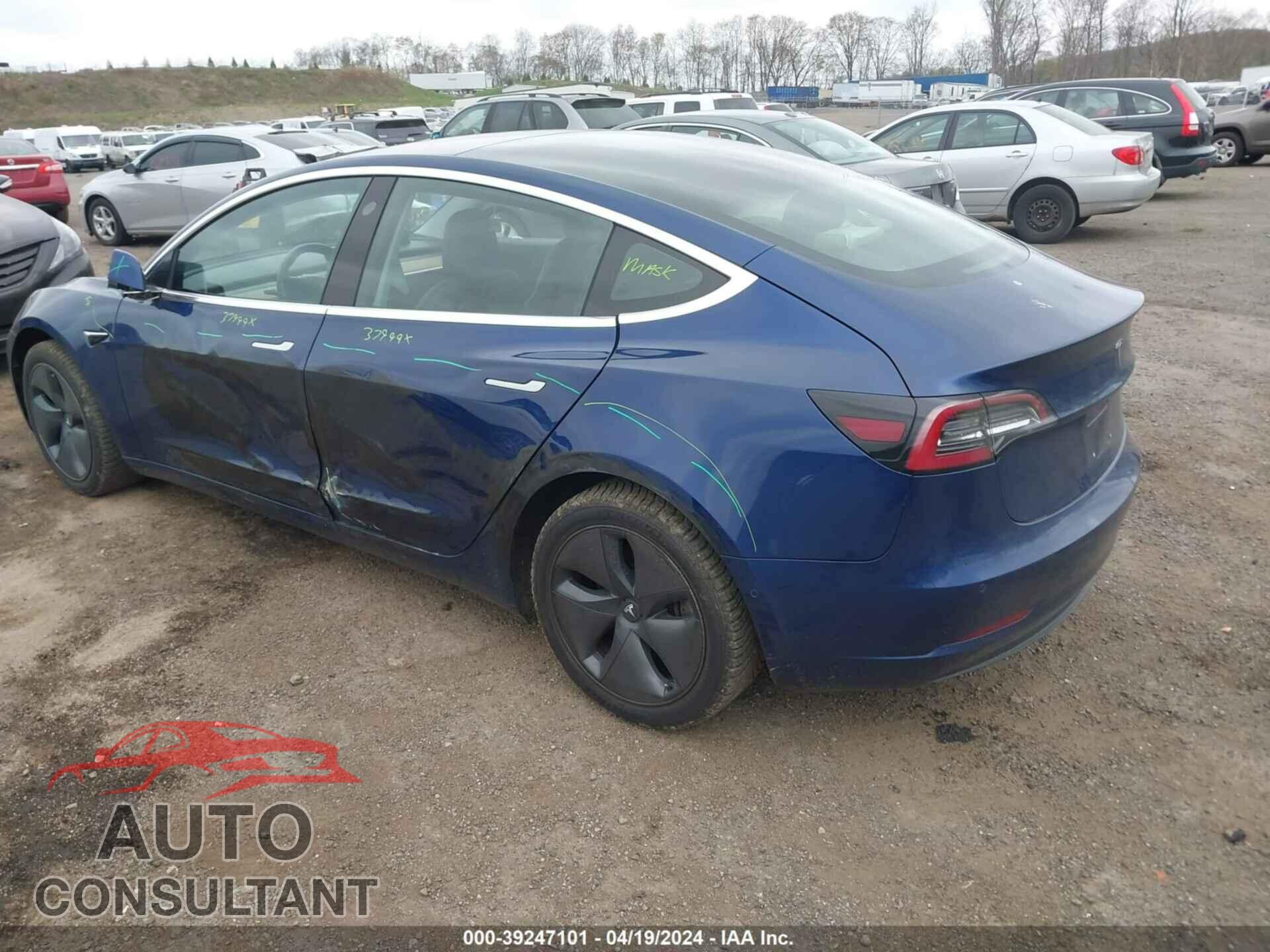 TESLA MODEL 3 2018 - 5YJ3E1EA7JF077893