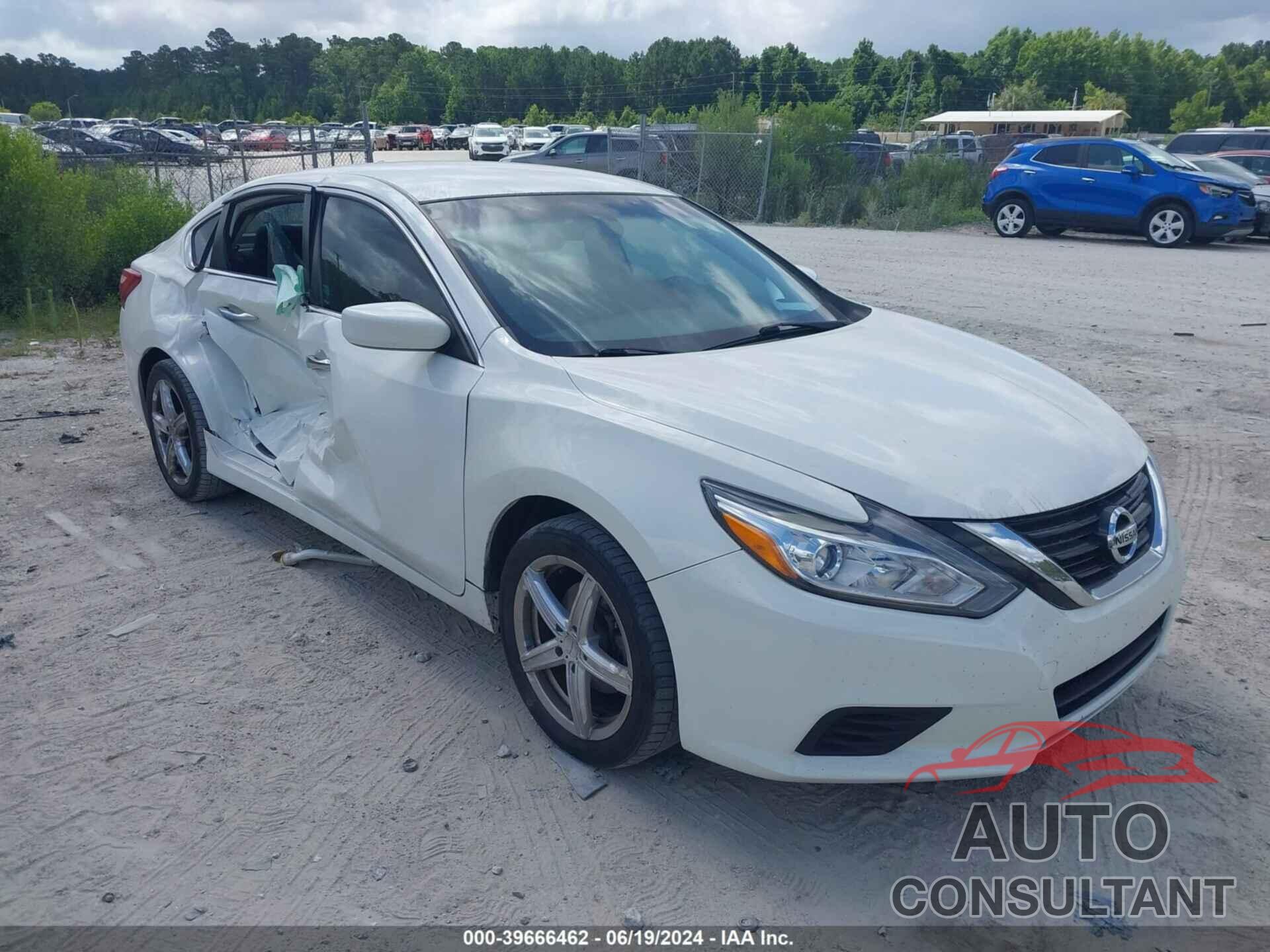 NISSAN ALTIMA 2017 - 1N4AL3AP8HN363739