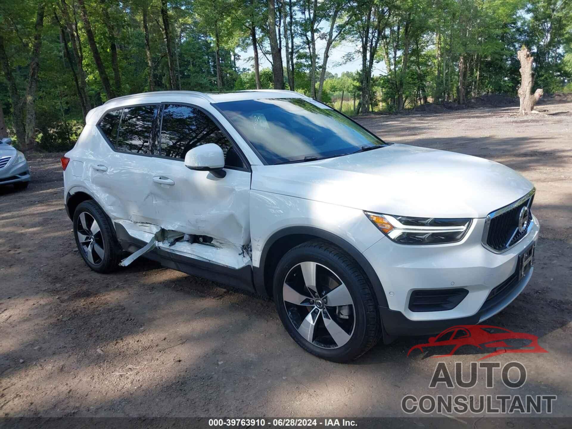 VOLVO XC40 2019 - YV4162UK5K2130757