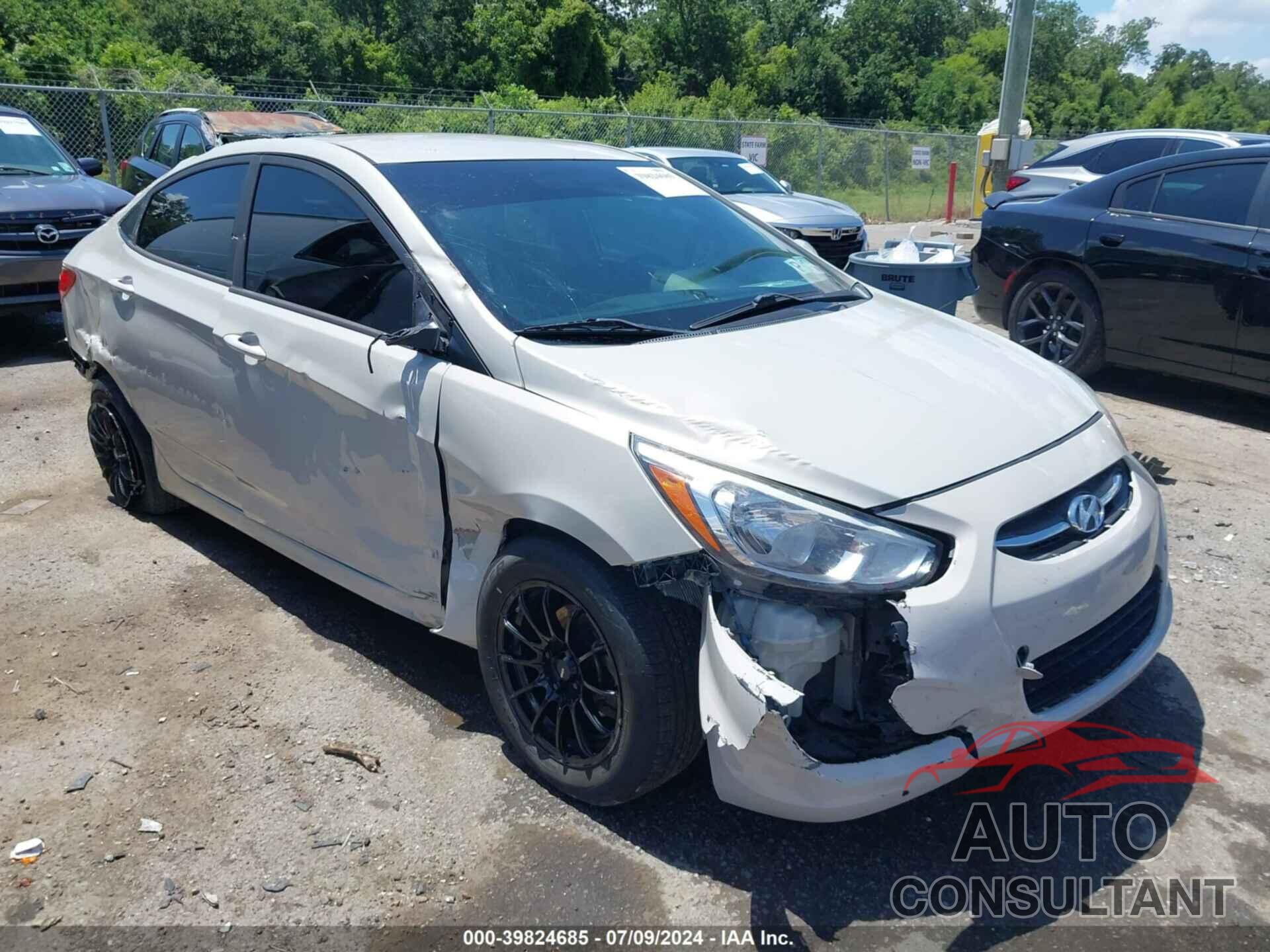 HYUNDAI ACCENT 2016 - KMHCT4AEXGU965839